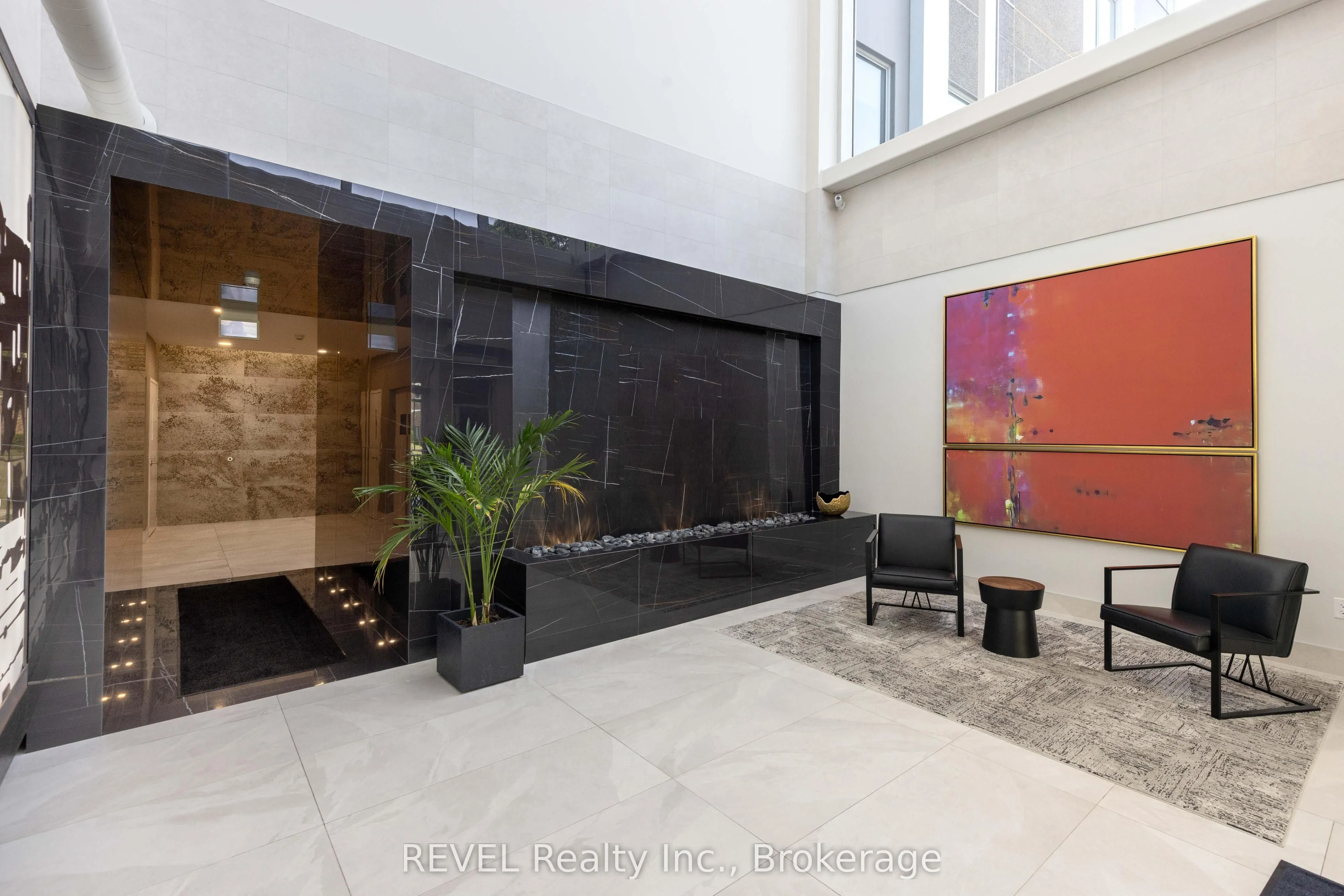 77 Yates Street, #405