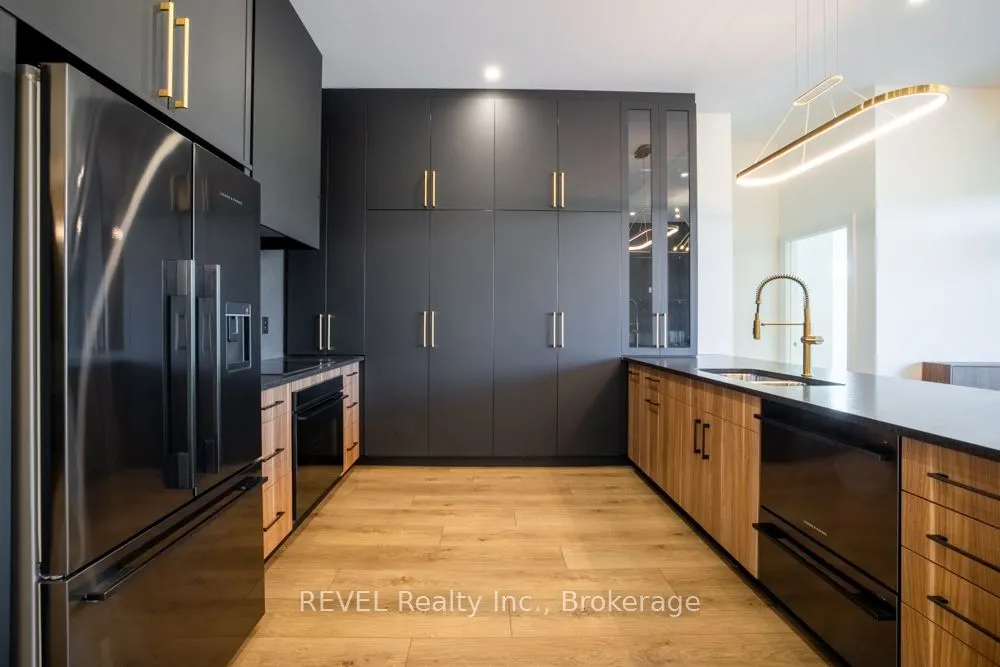 77 Yates Street, #405