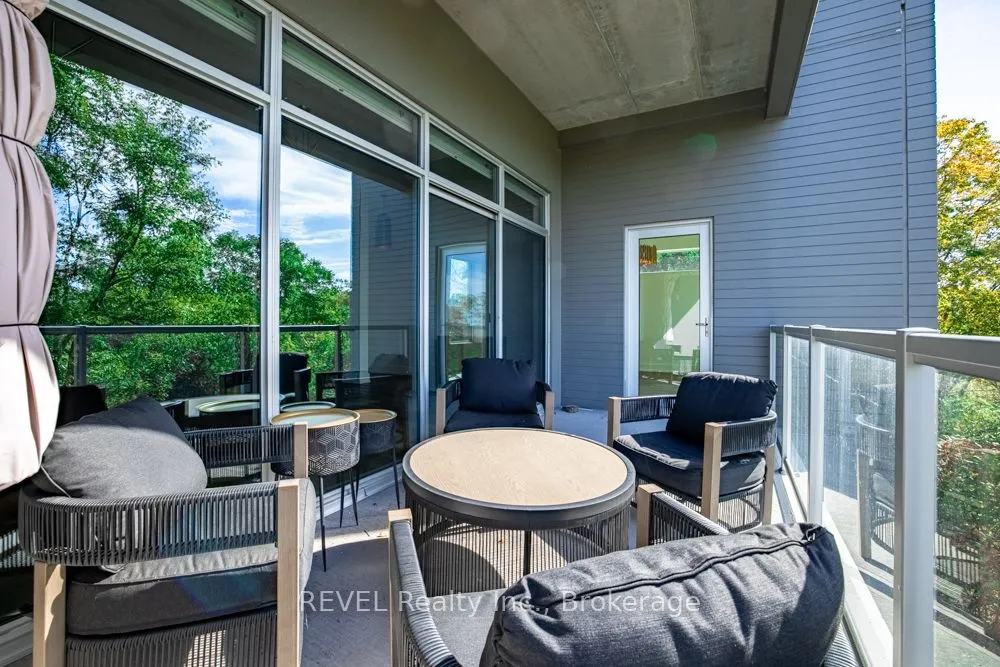 77 Yates Street, #405