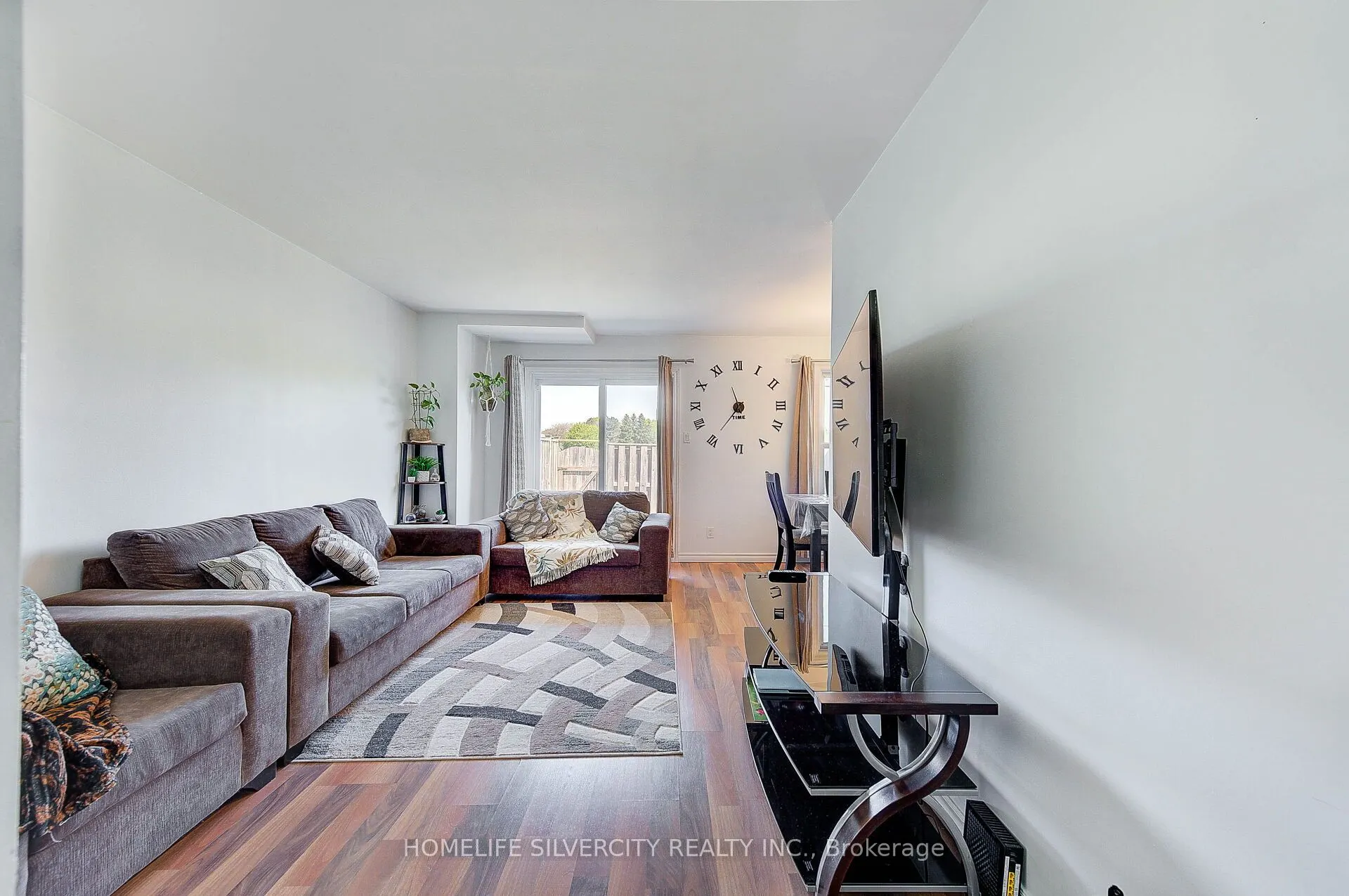 183 Deveron Crescent, #15