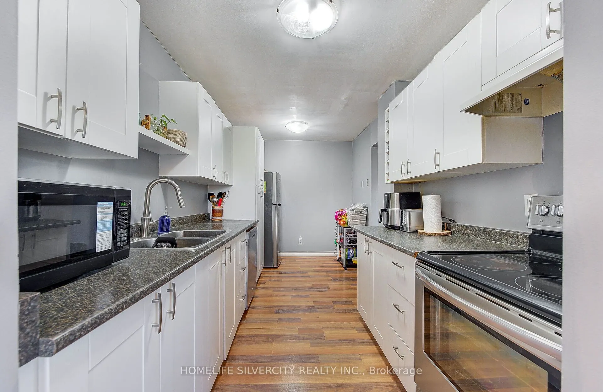 183 Deveron Crescent, #15