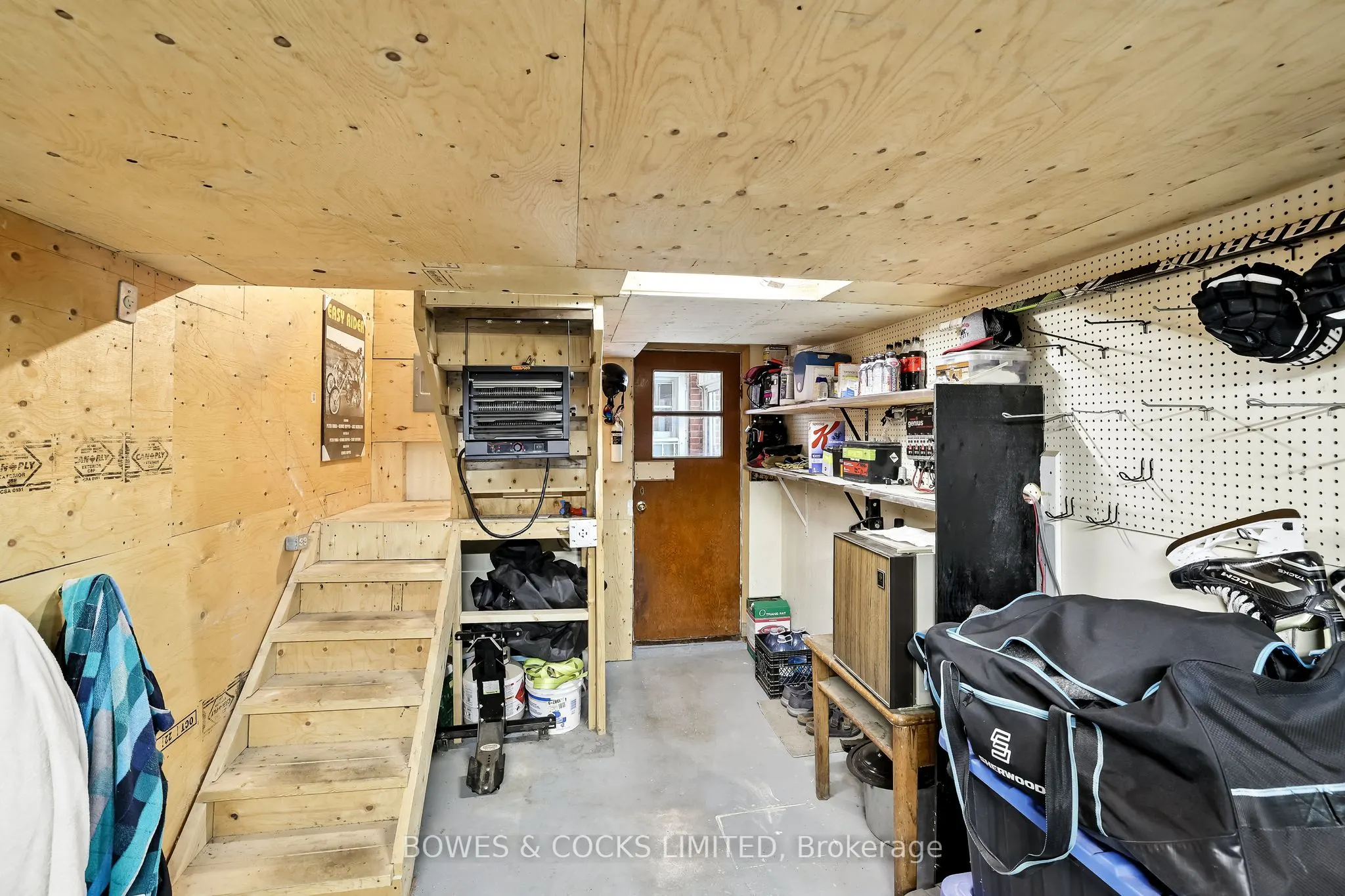 433 Manorhill Avenue
