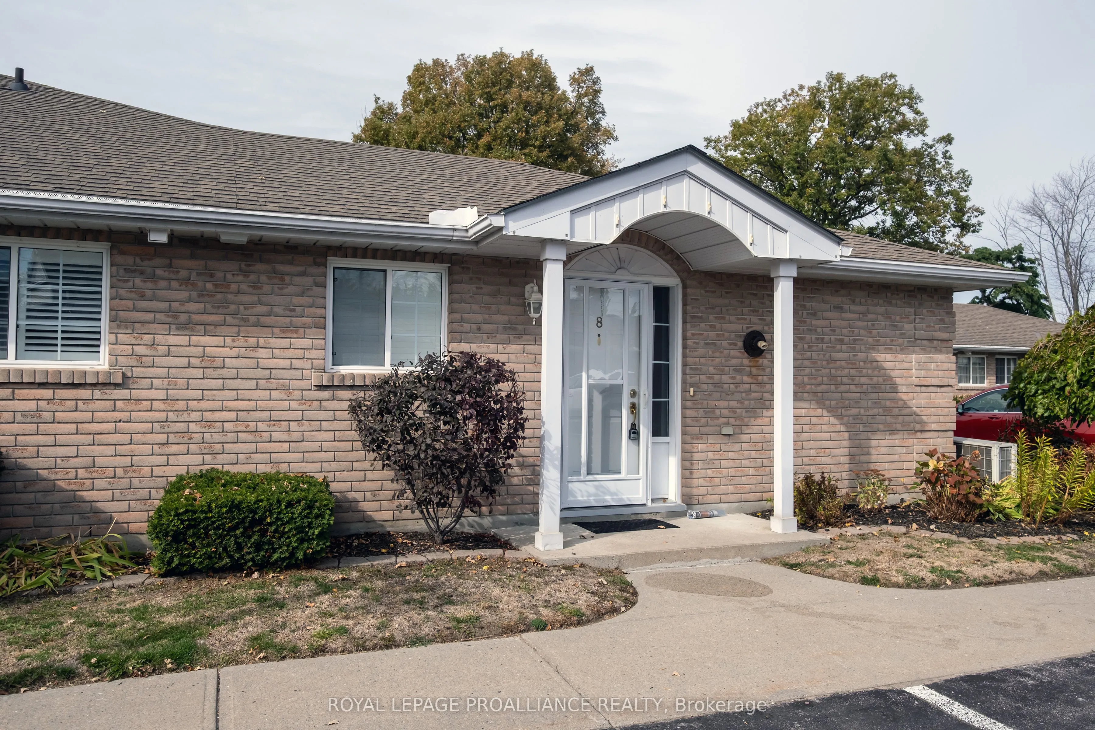 351 Cannifton Road N, #8