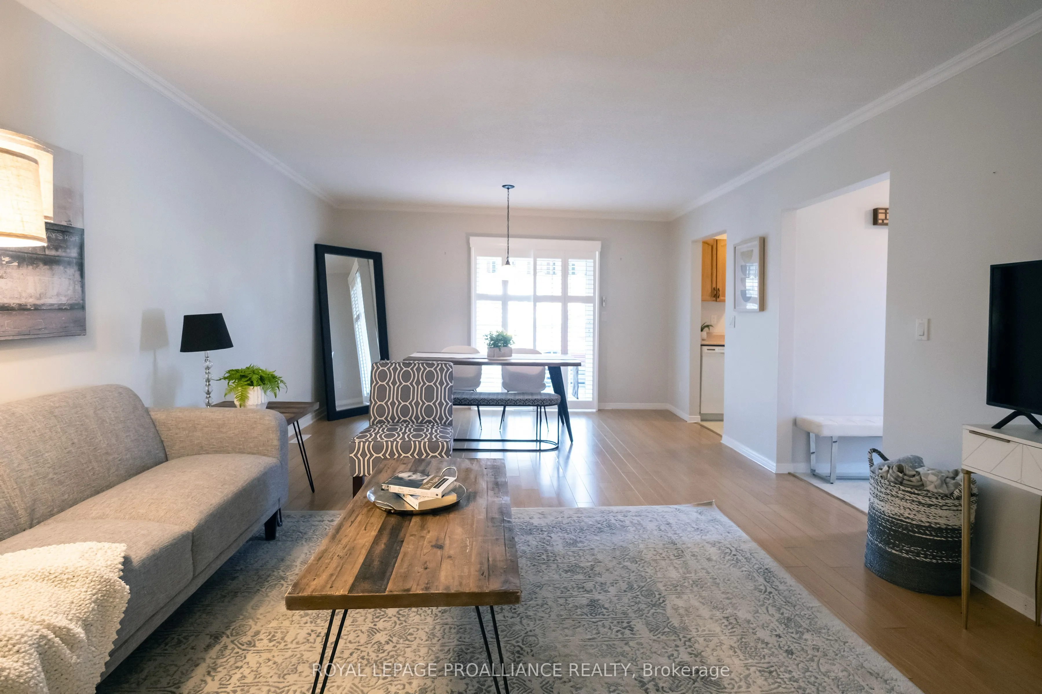 351 Cannifton Road N, #8