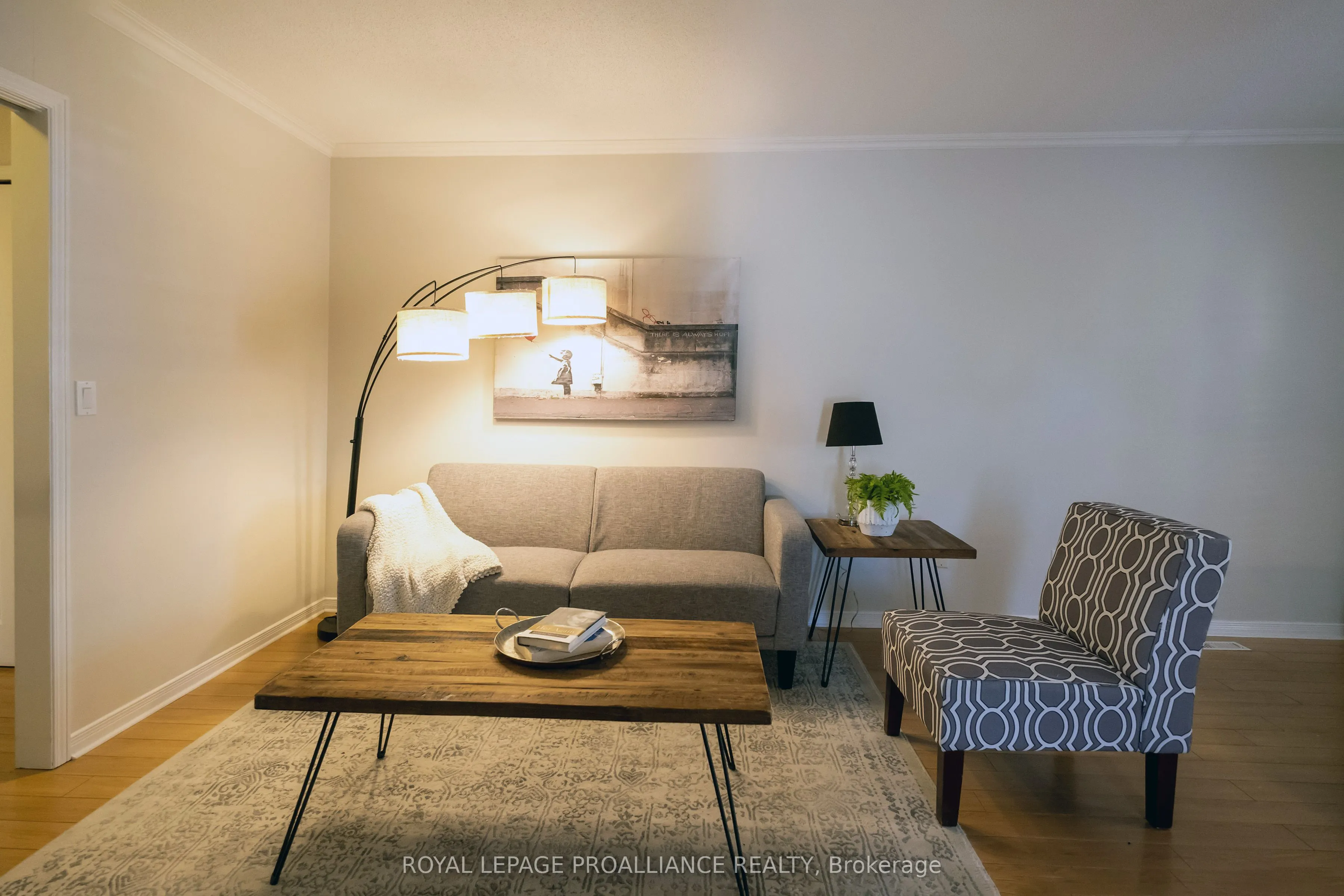 351 Cannifton Road N, #8
