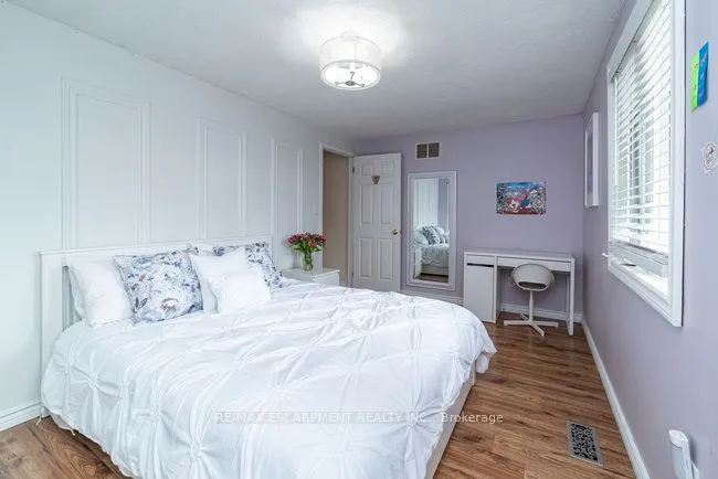 9 Bing Crescent