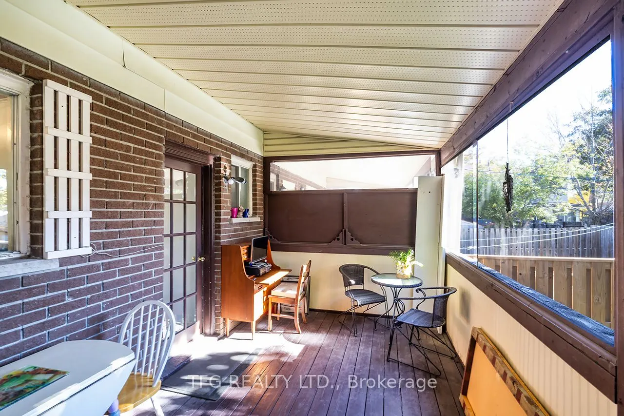 789 Crawford Drive