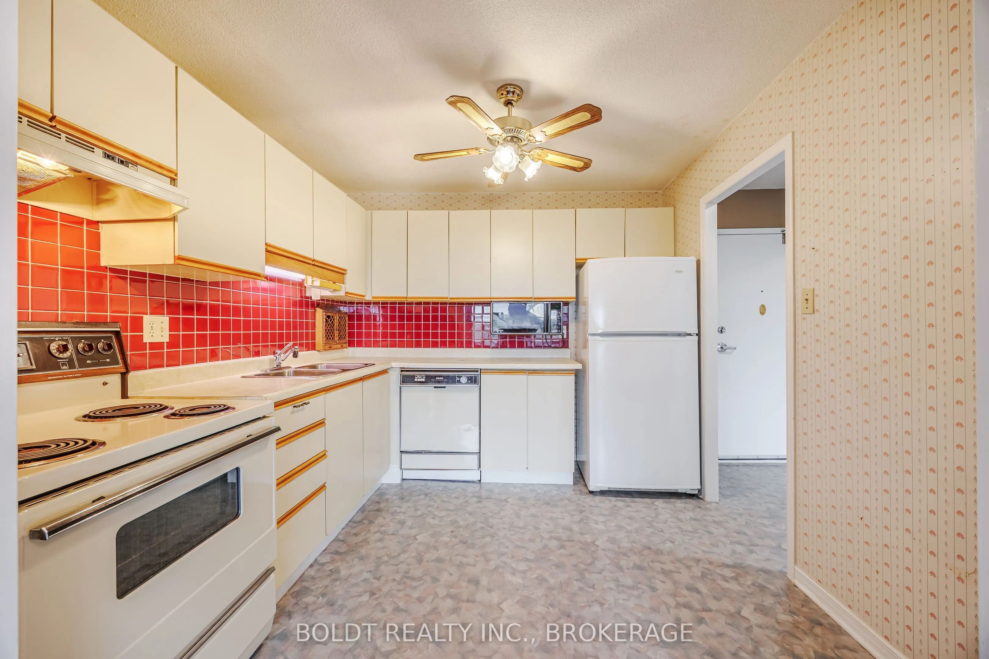 7 Gale Crescent, #505