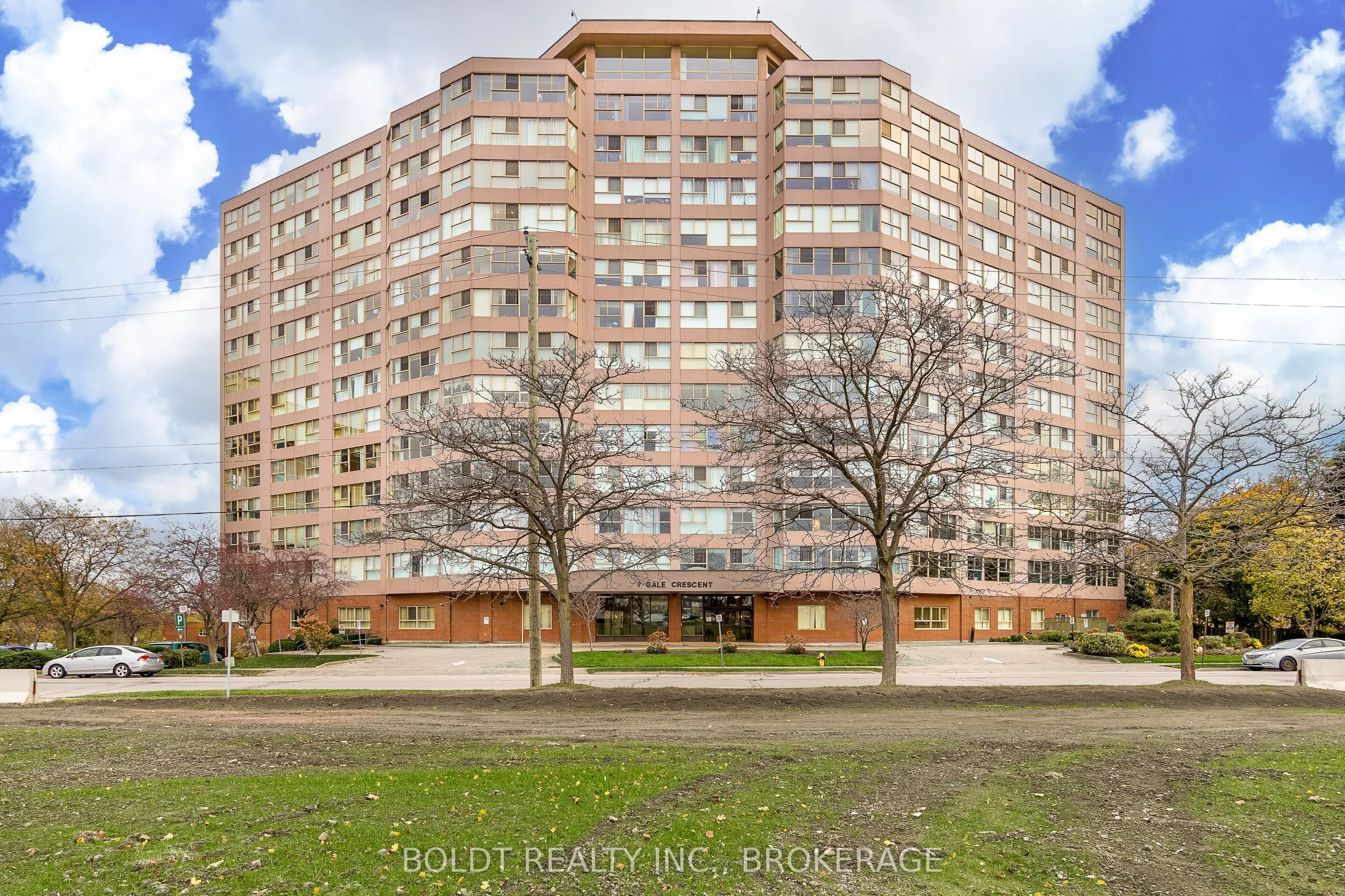 7 Gale Crescent, #505