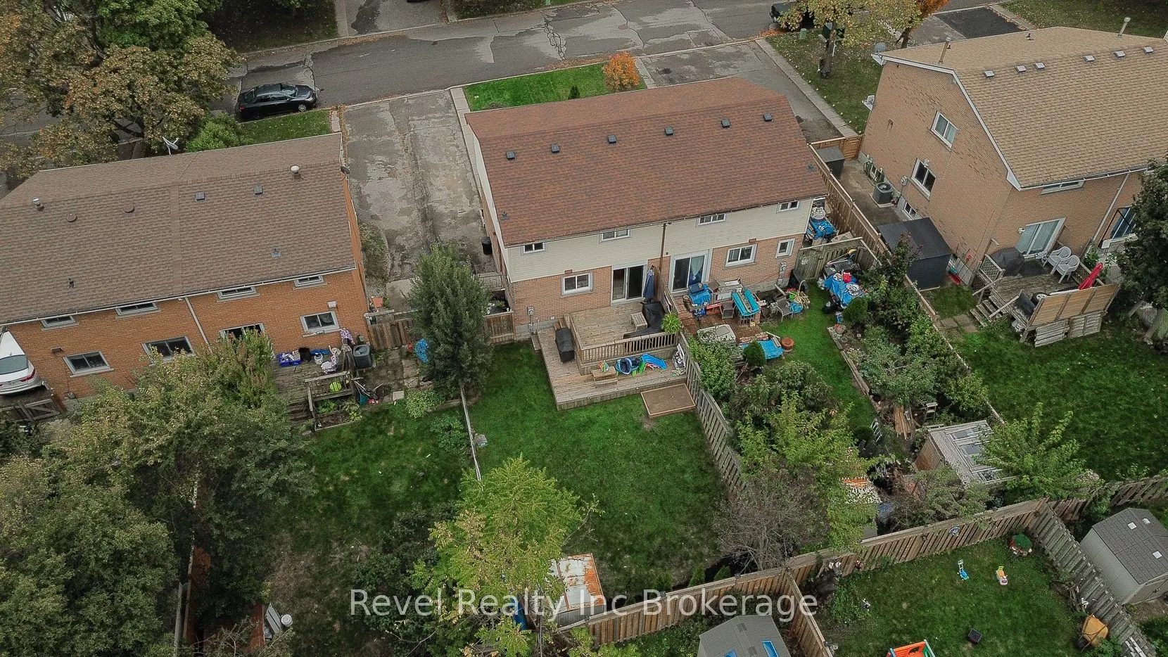 1011B Vanier Avenue