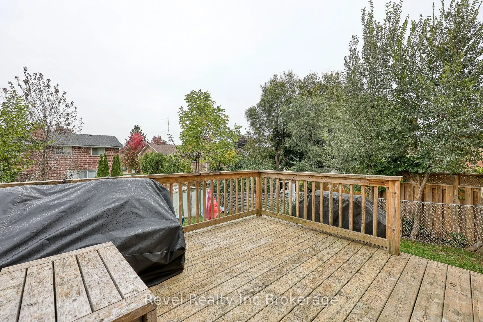 1011B Vanier Avenue