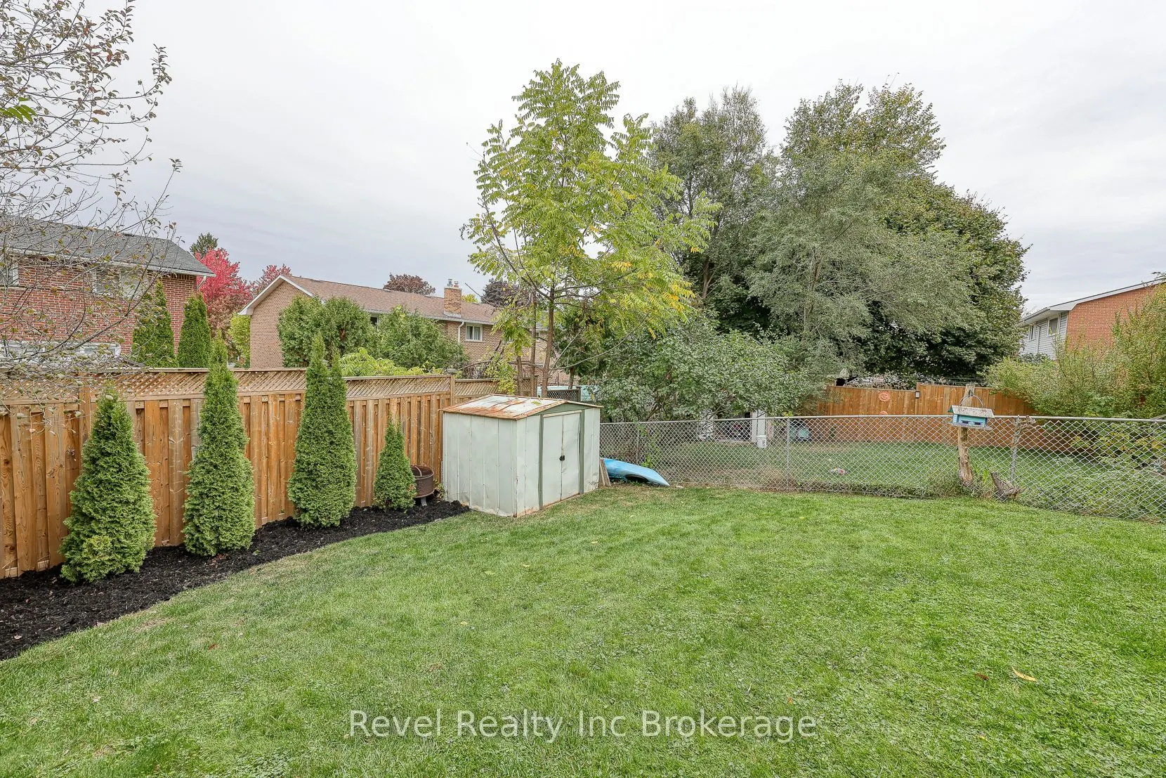 1011B Vanier Avenue