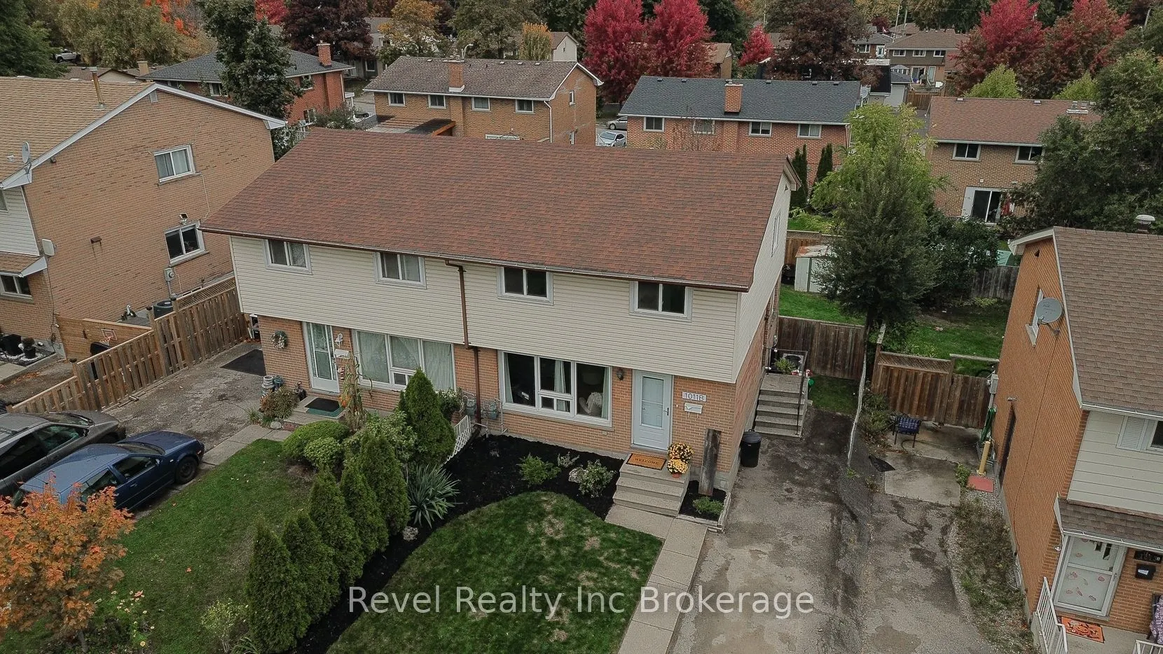 1011B Vanier Avenue