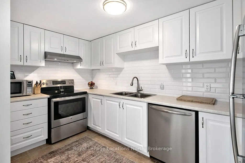127 Alfred Street W, #58