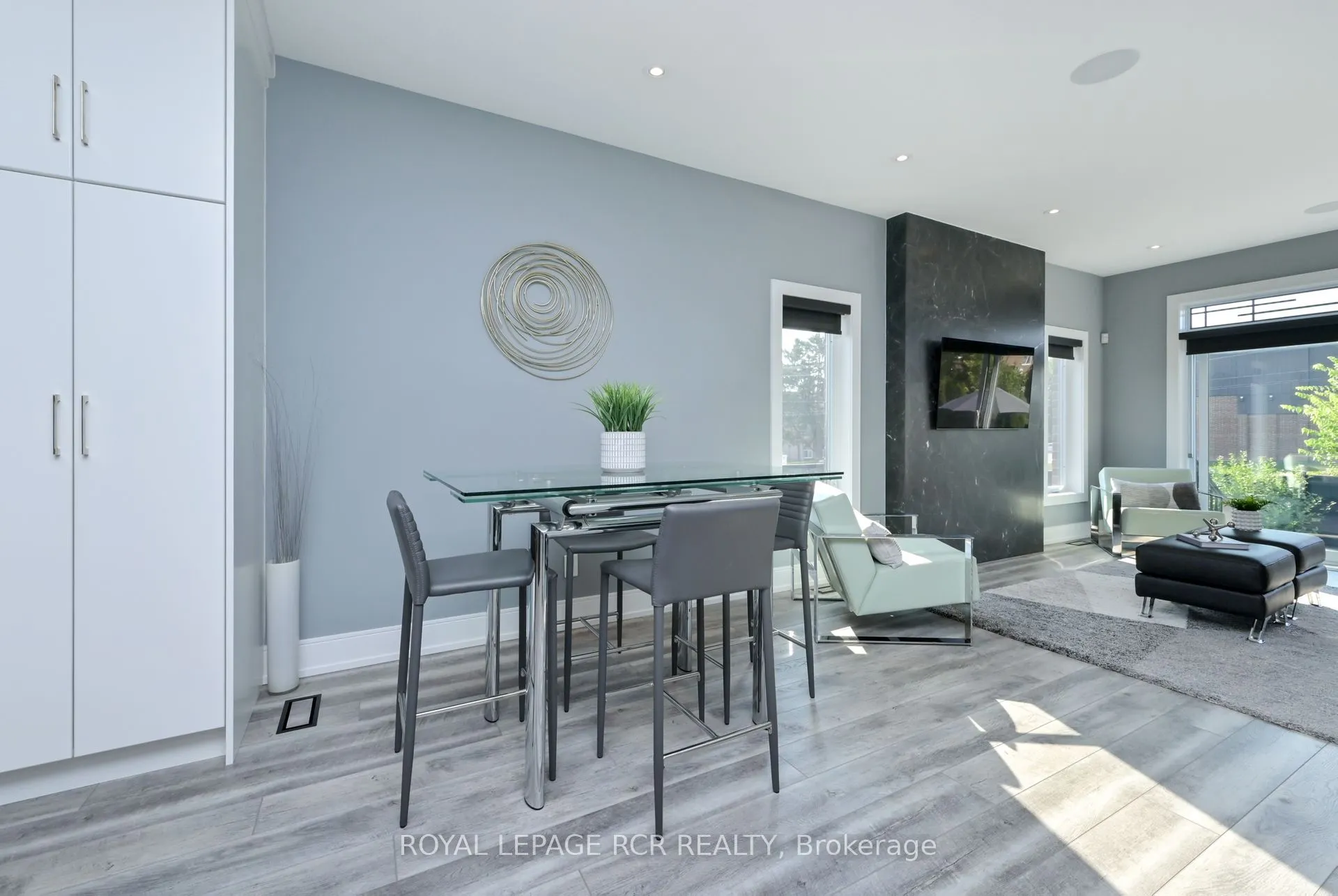 19 Dover Lane