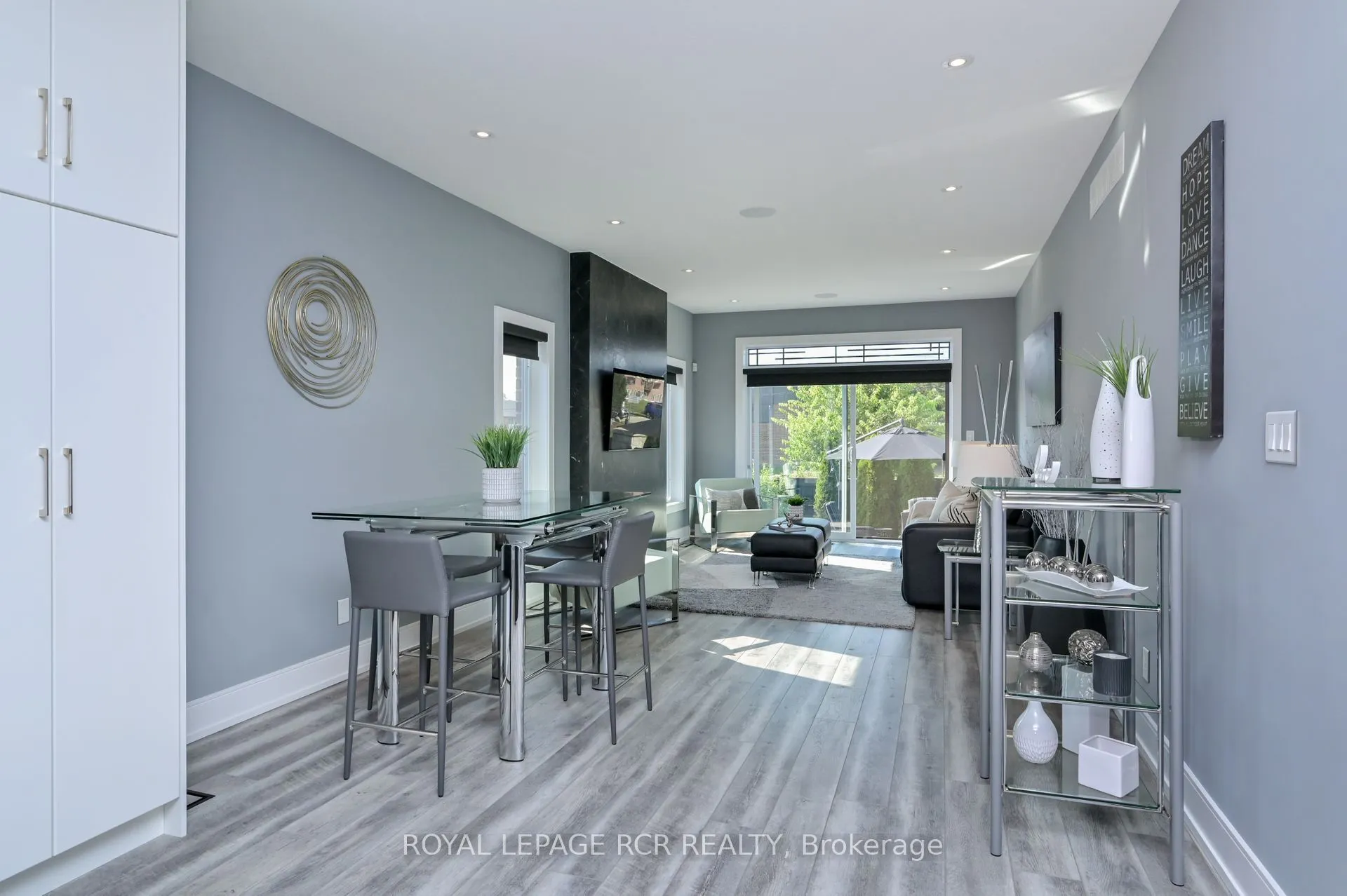 19 Dover Lane