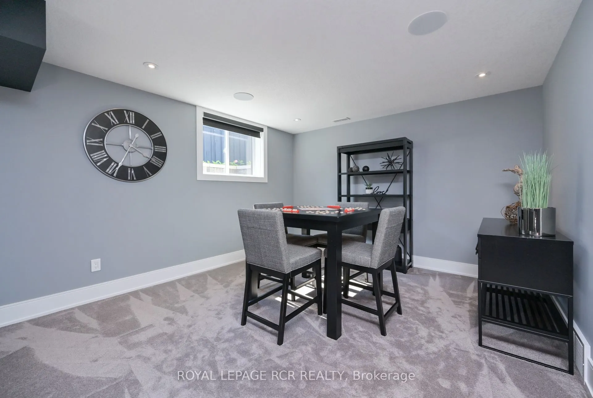 19 Dover Lane