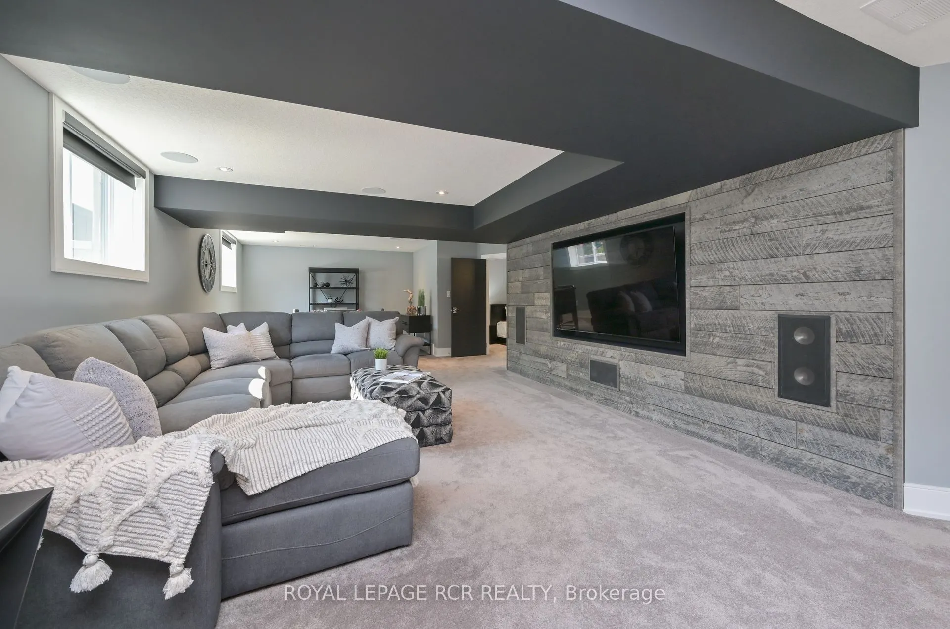19 Dover Lane