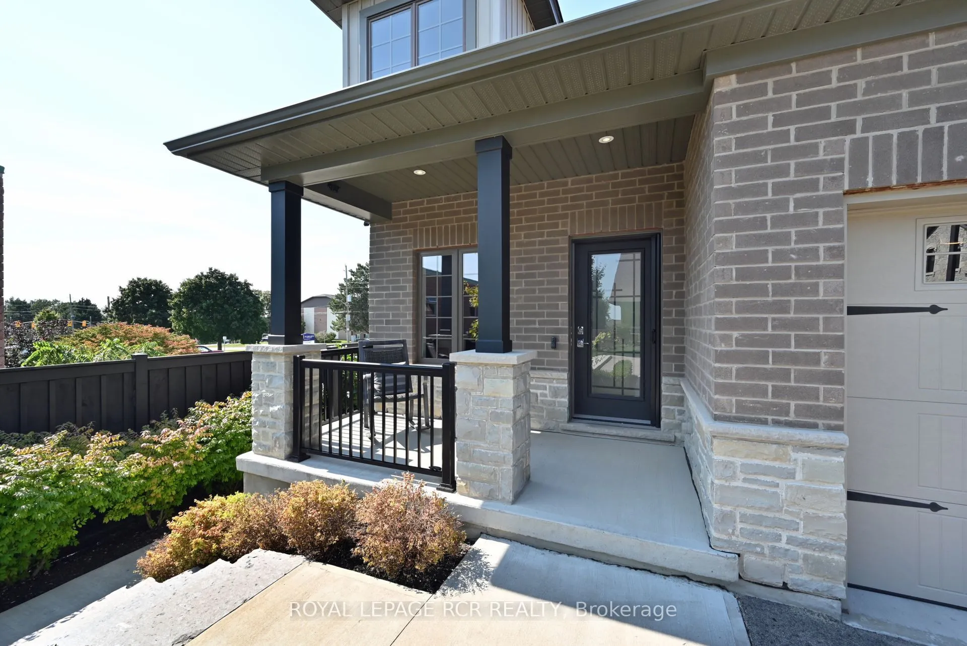 19 Dover Lane