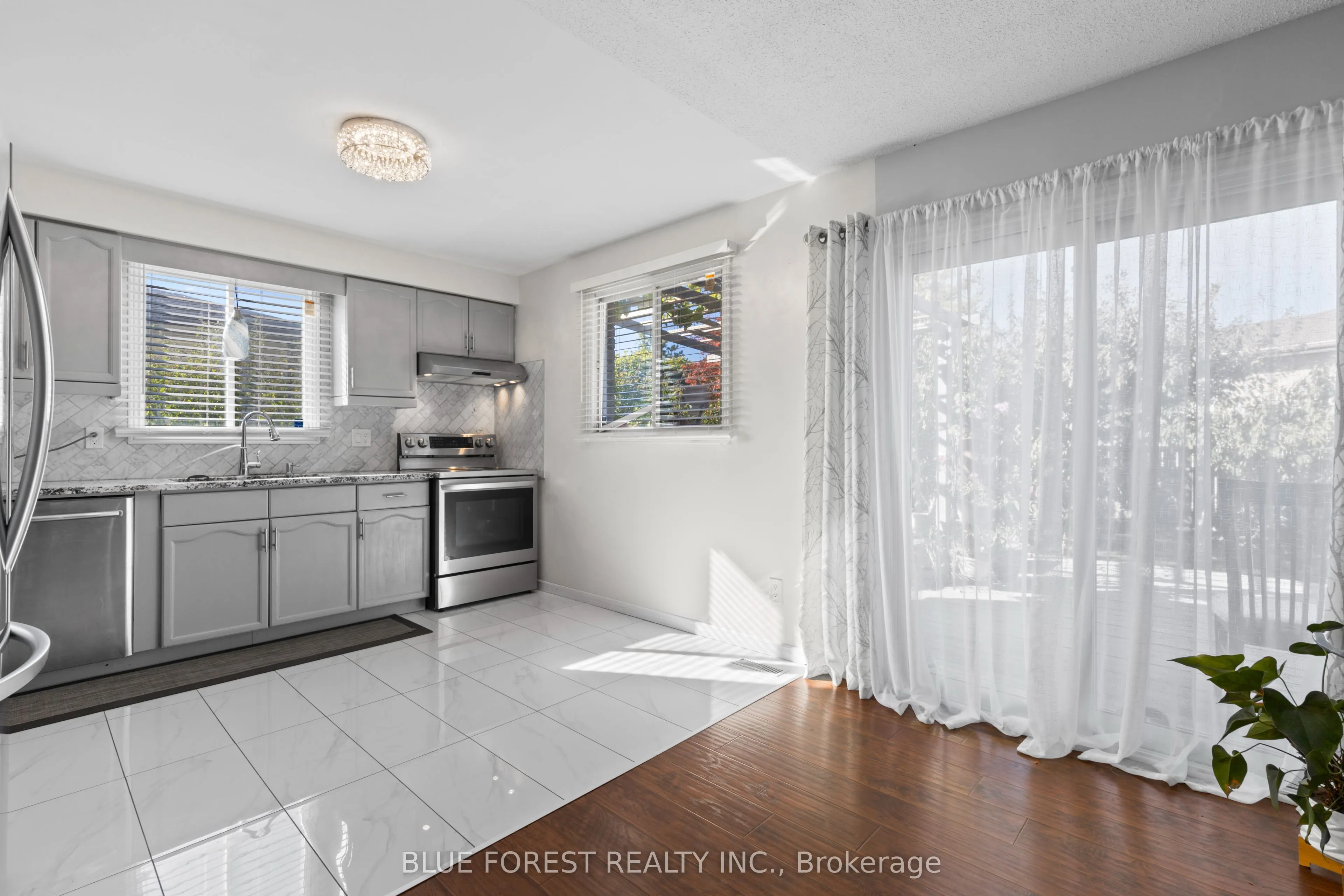 7 Fairchild Crescent