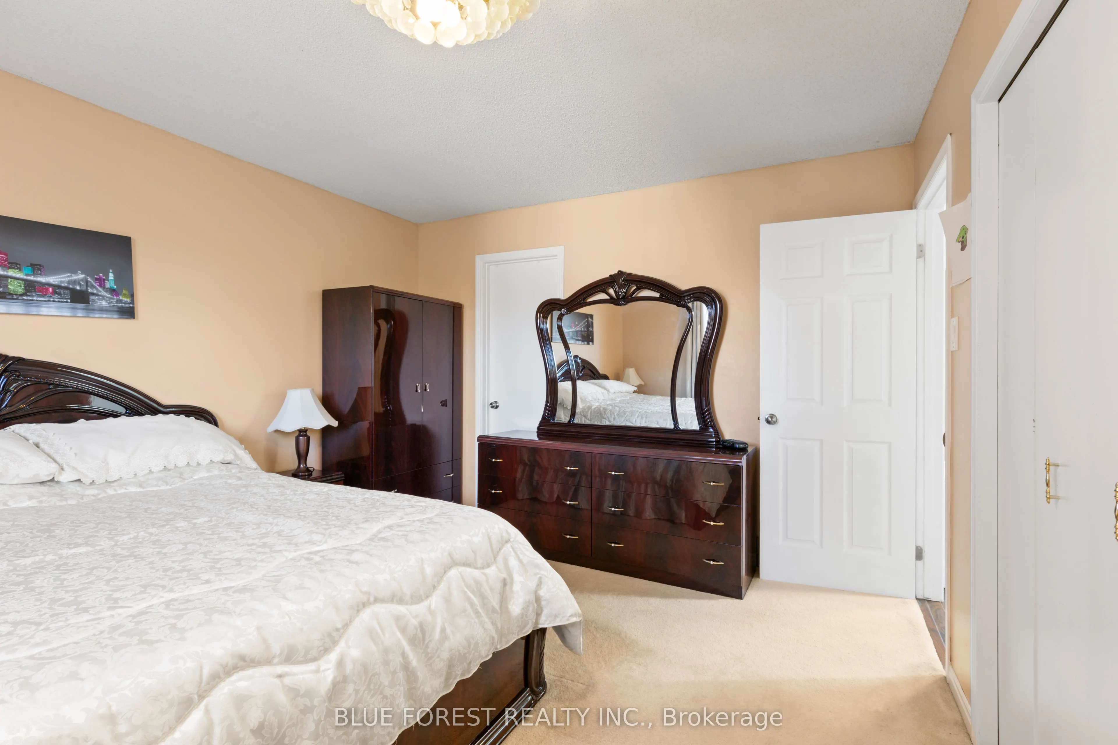 7 Fairchild Crescent