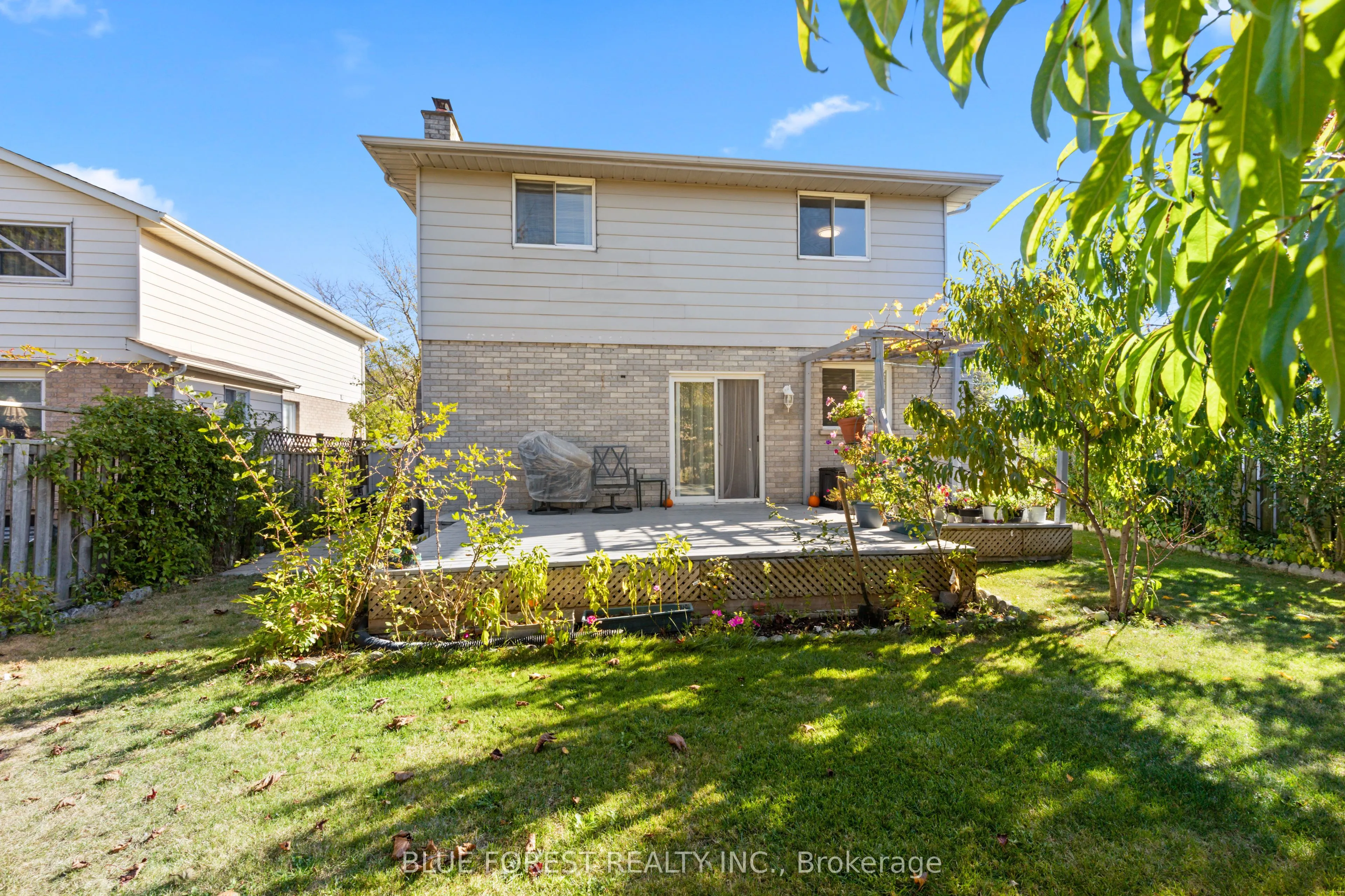 7 Fairchild Crescent
