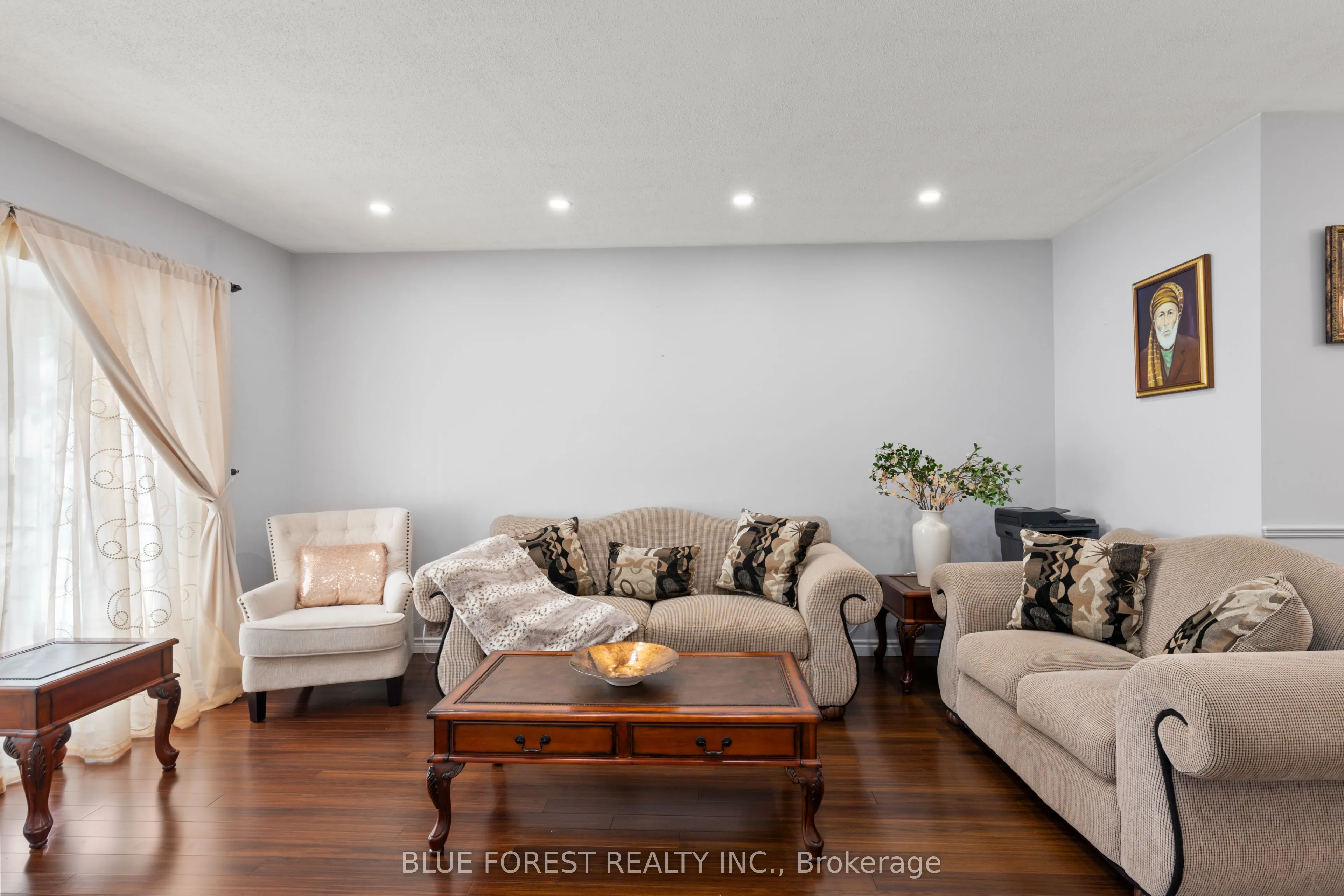 7 Fairchild Crescent