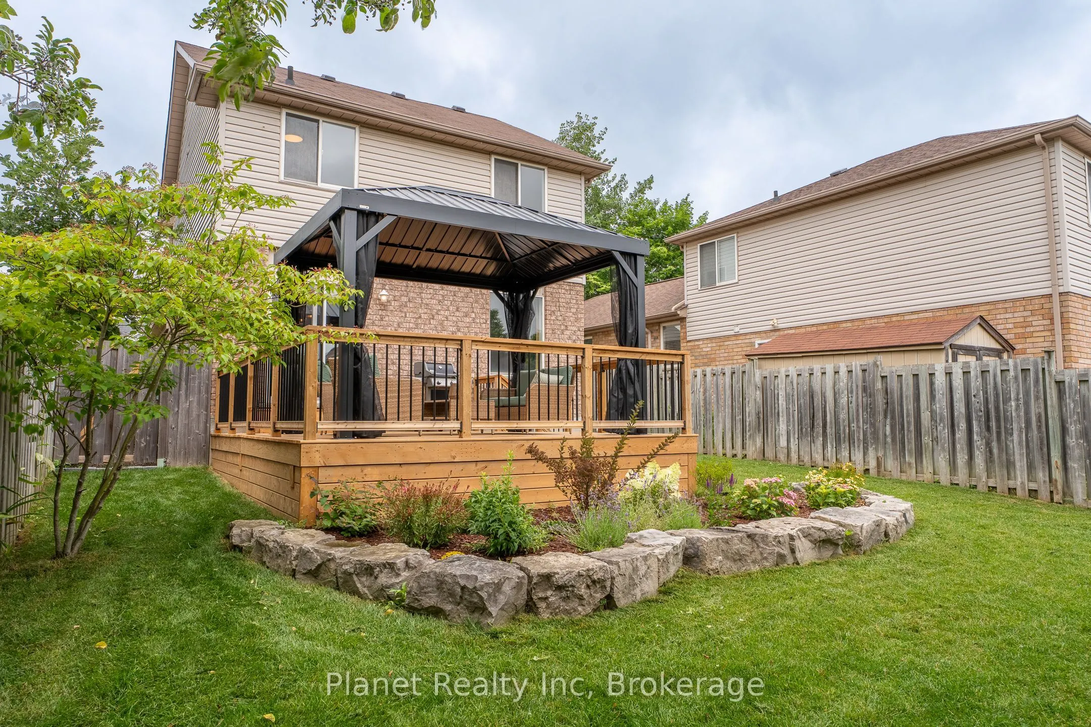 16 Southcreek Trail
