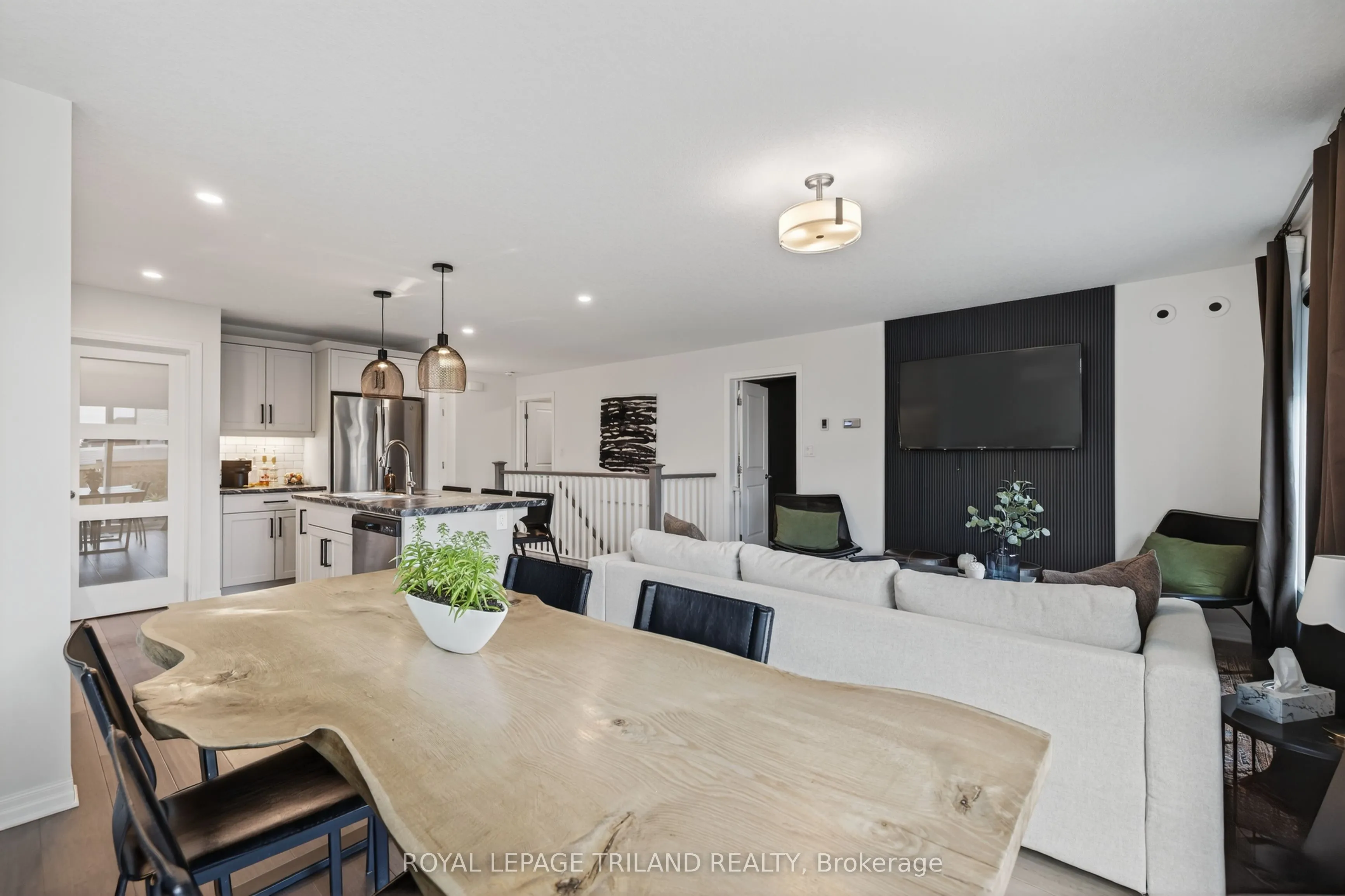 61 Ashberry Place