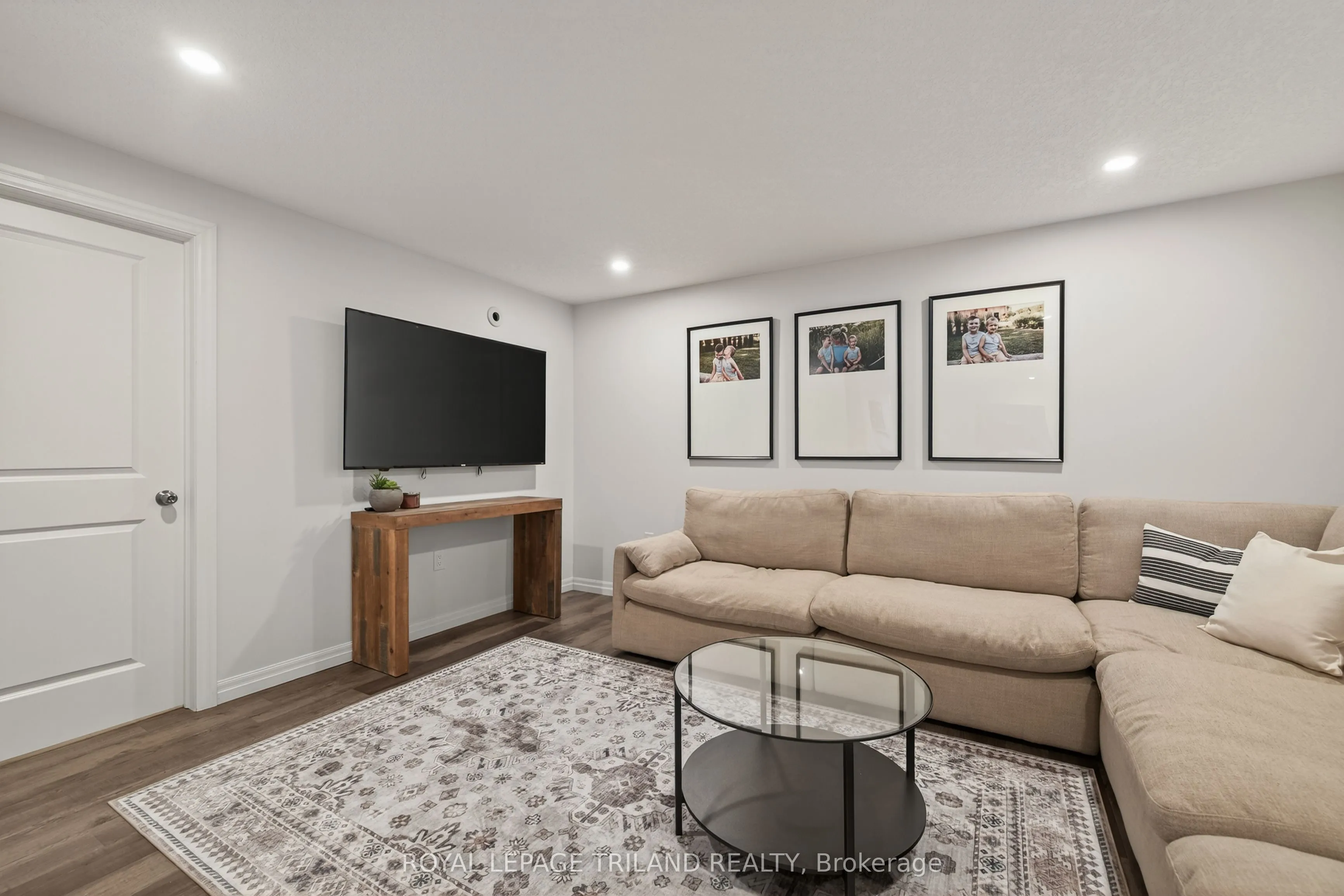61 Ashberry Place
