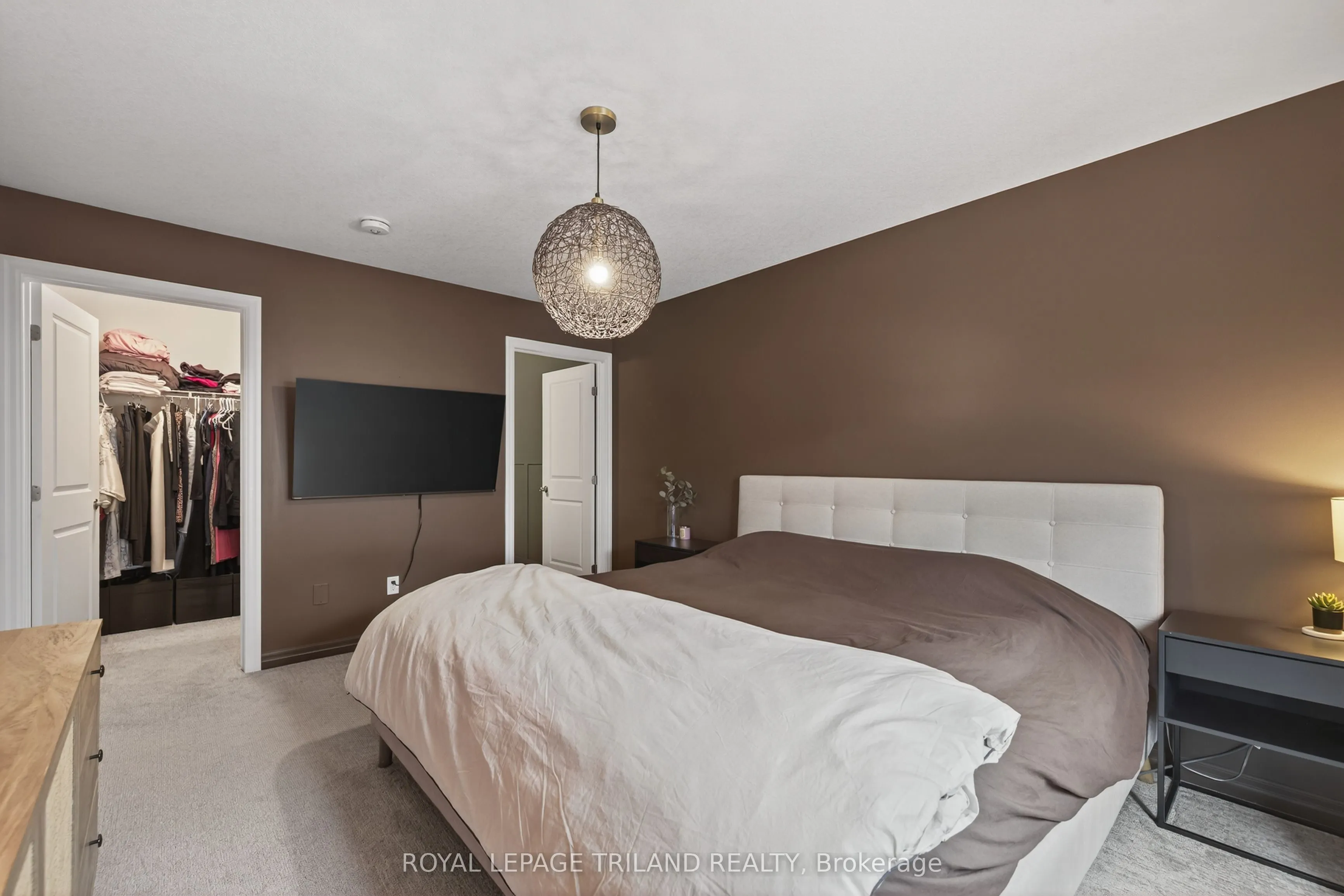 61 Ashberry Place