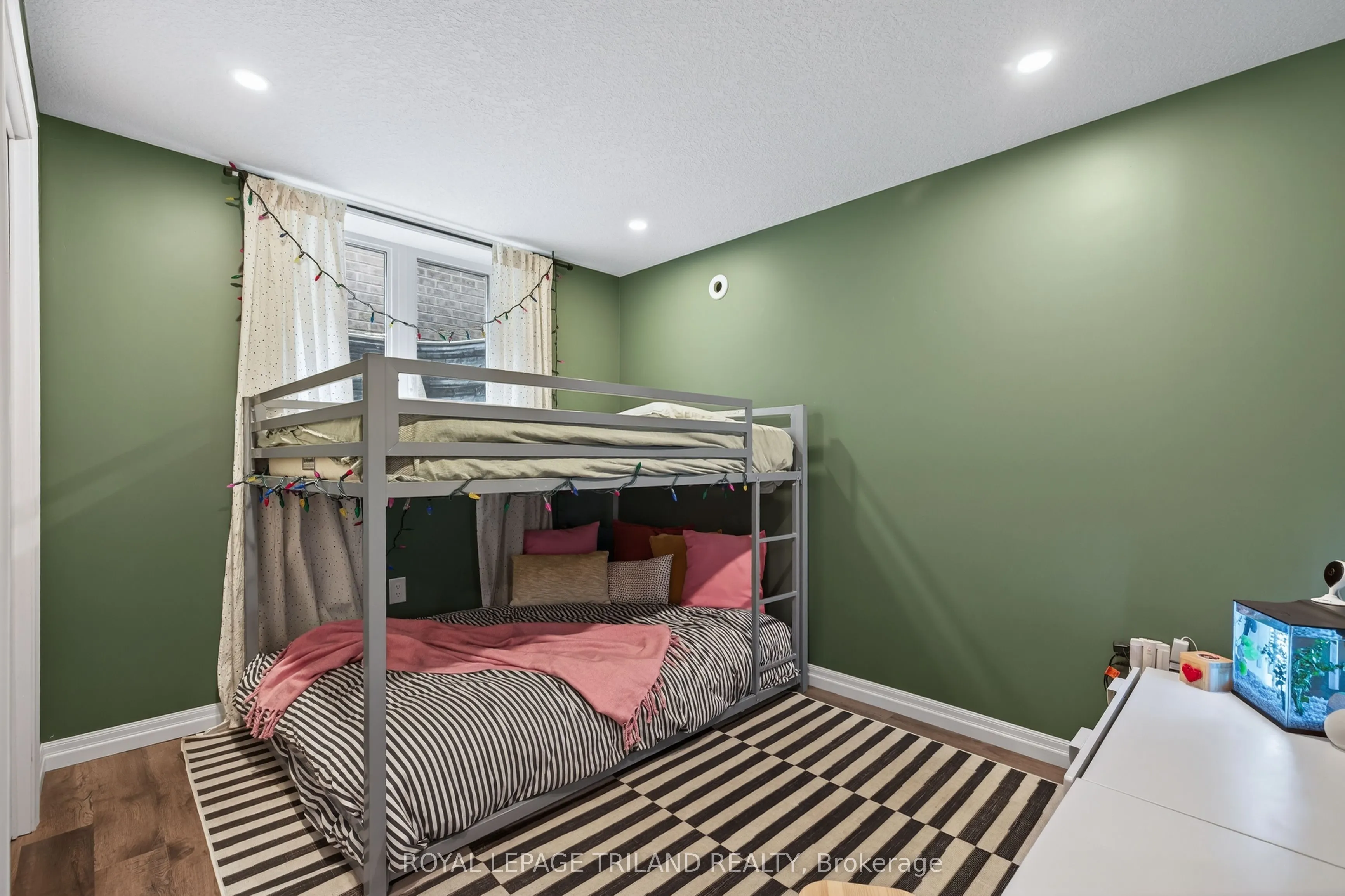 61 Ashberry Place