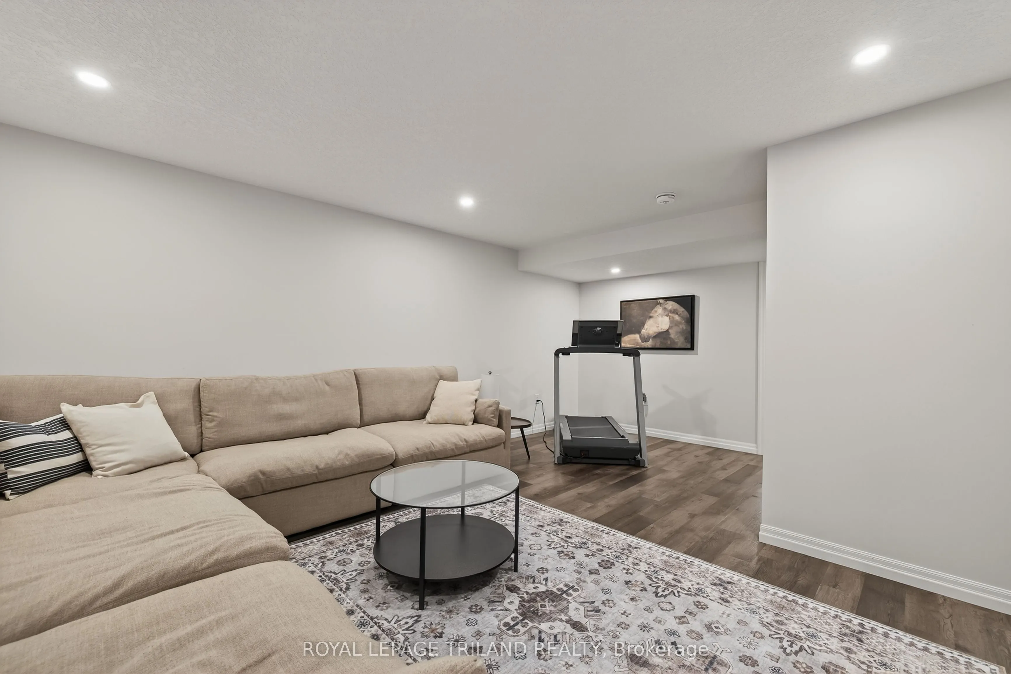 61 Ashberry Place