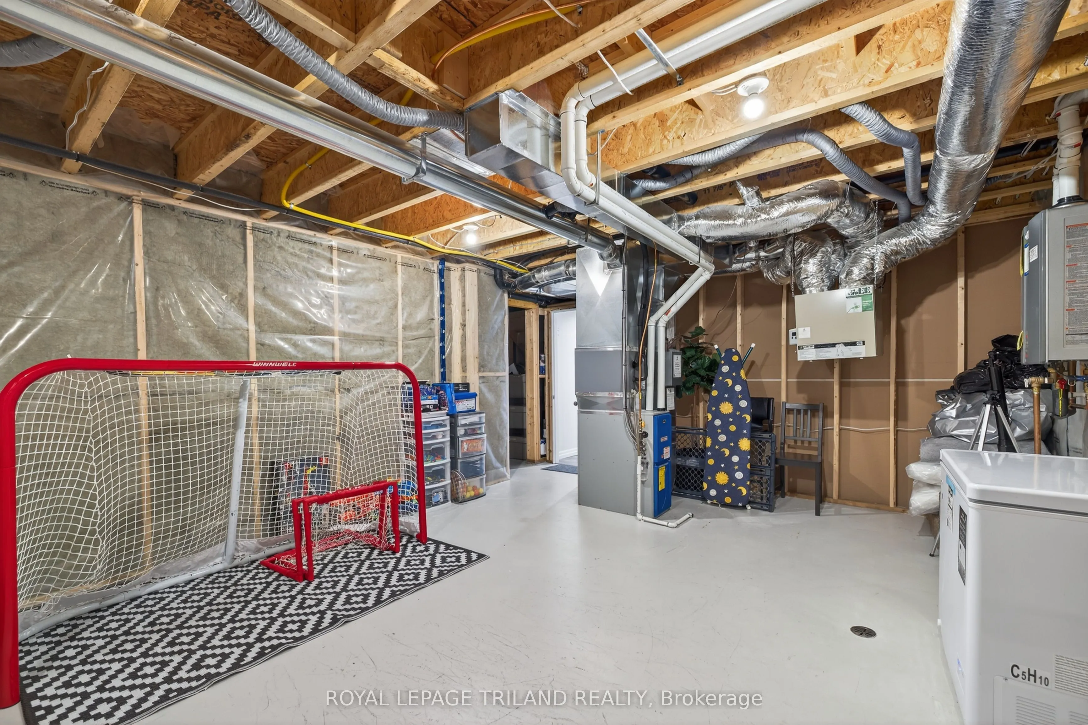 61 Ashberry Place