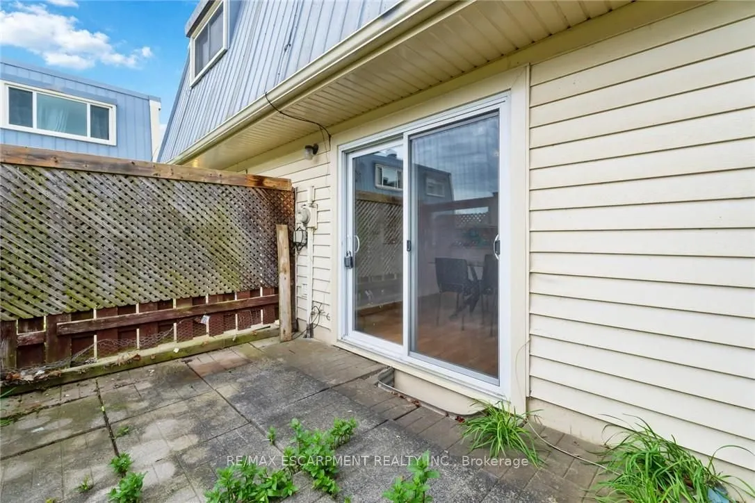 8646 WILLOUGHBY Drive, #10