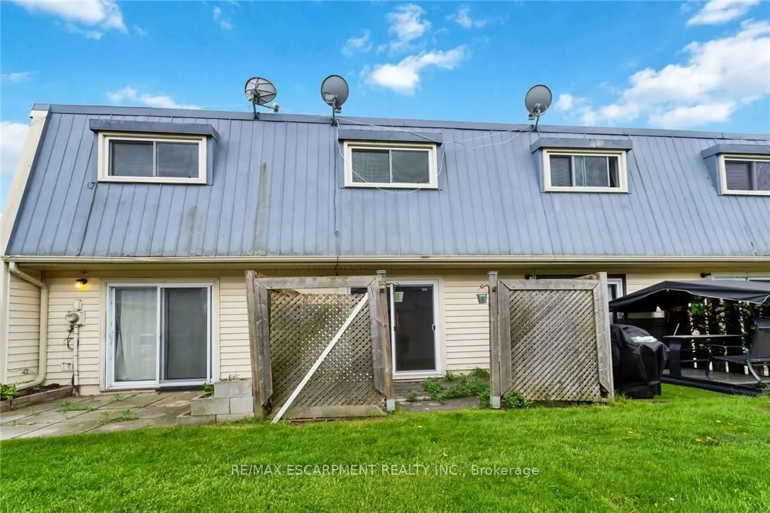 8646 WILLOUGHBY Drive, #10