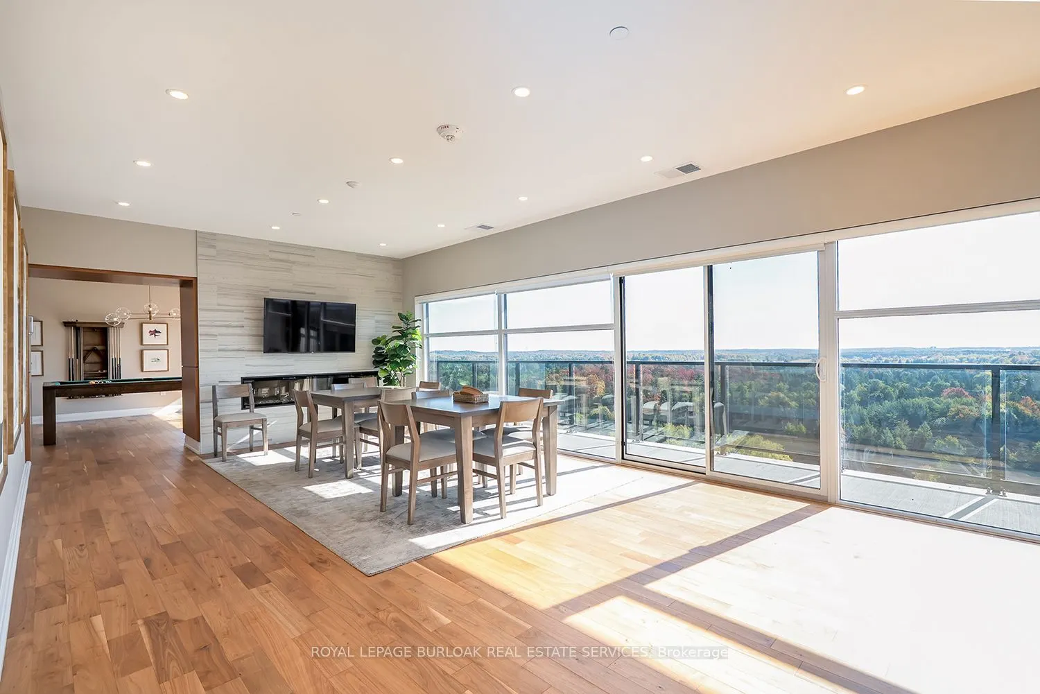 1878 Gordon Street, #202
