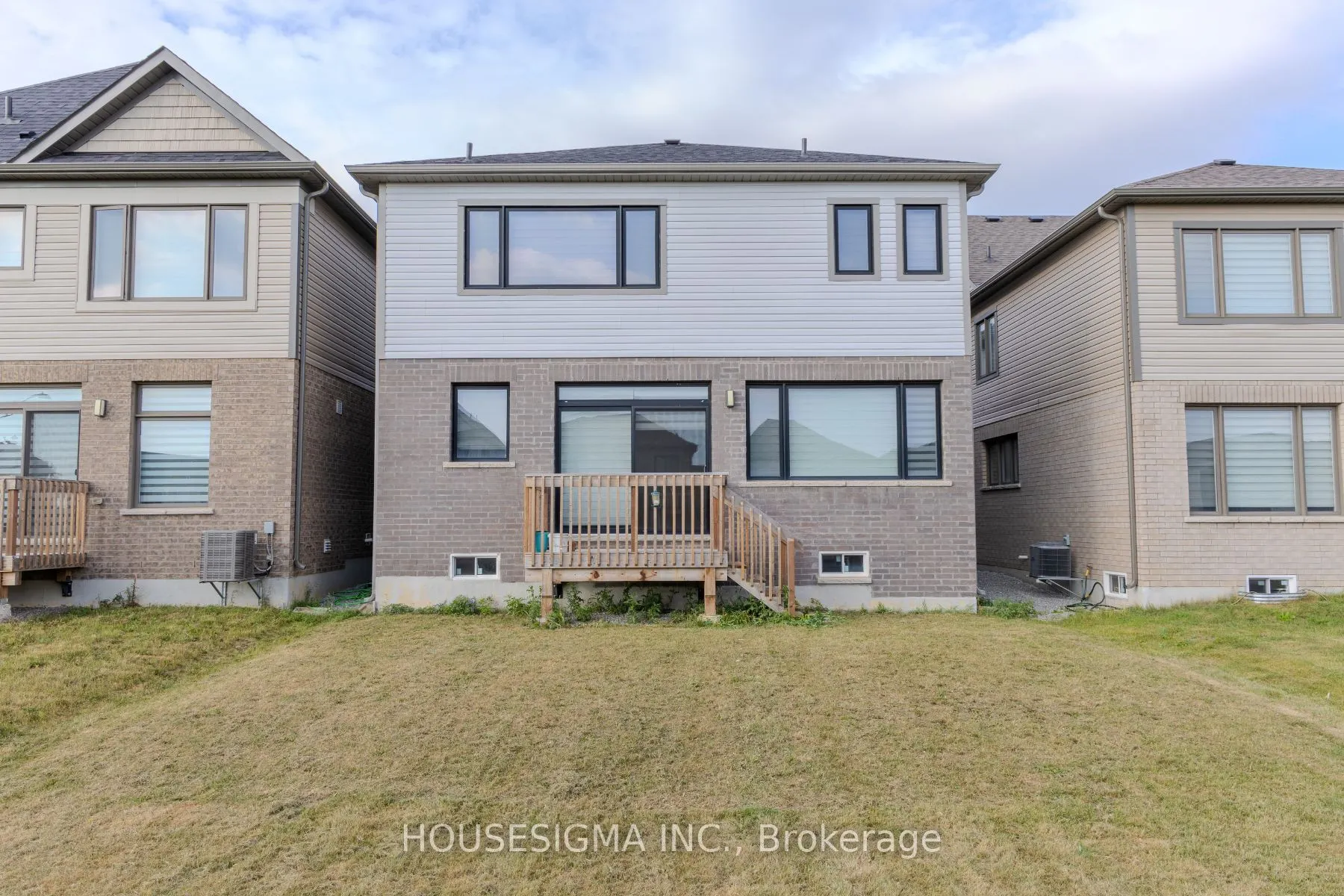 139 Fairey Crescent