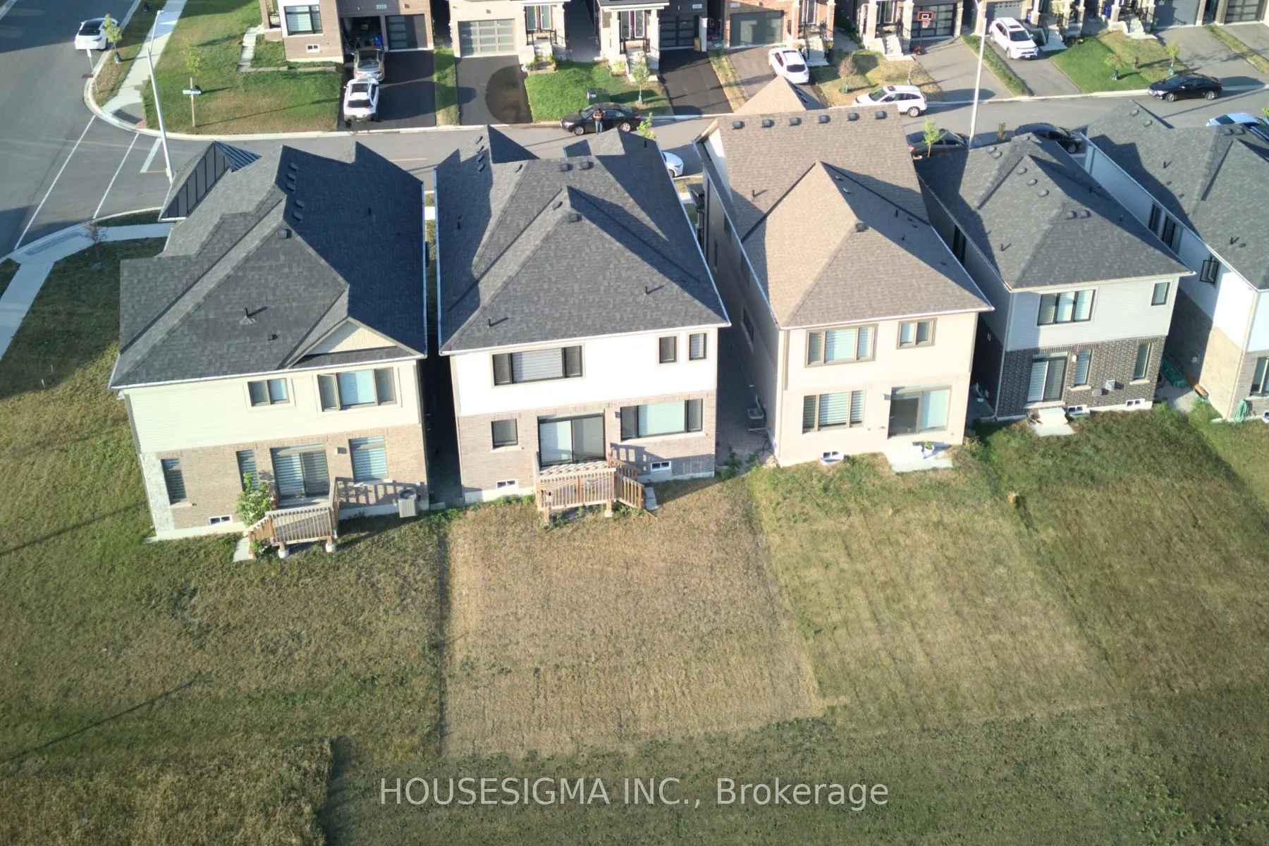 139 Fairey Crescent