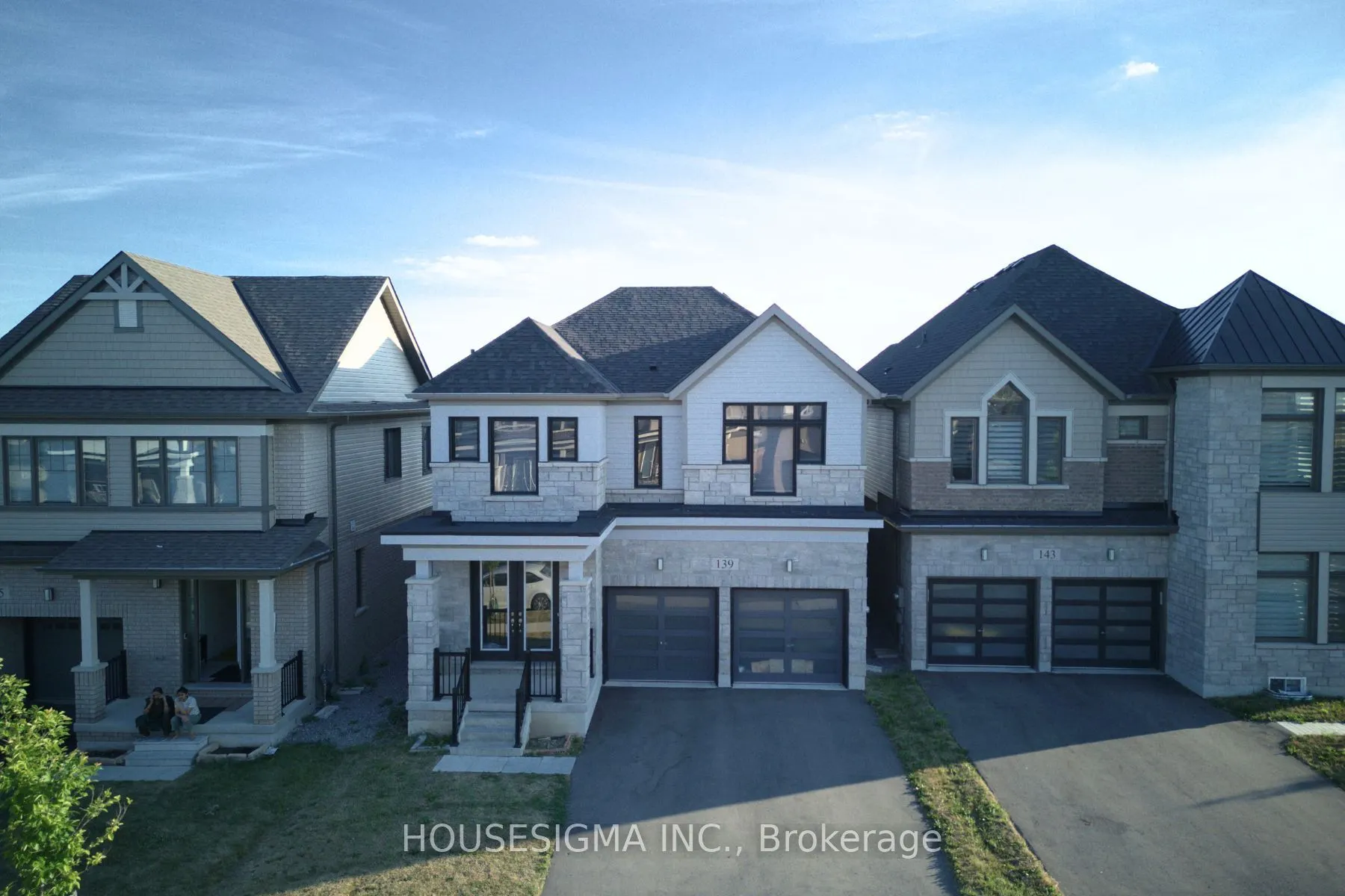 139 Fairey Crescent
