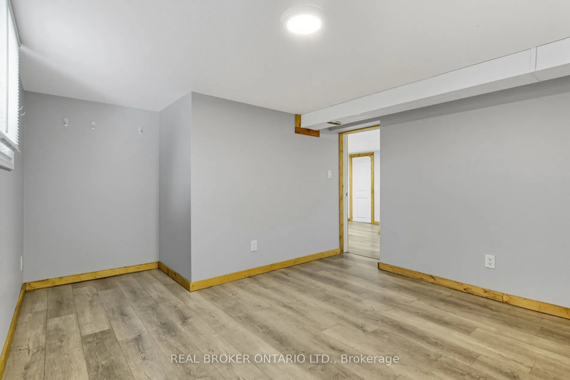 27 Broadmoor Avenue