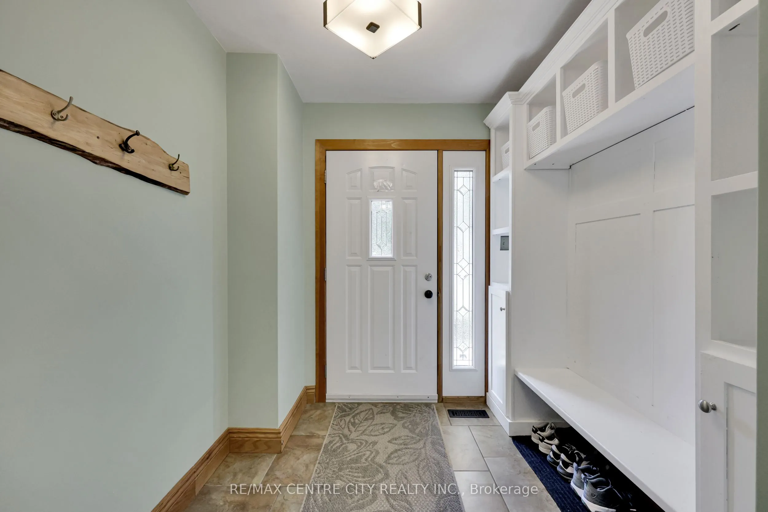 141 St Andrew Street E