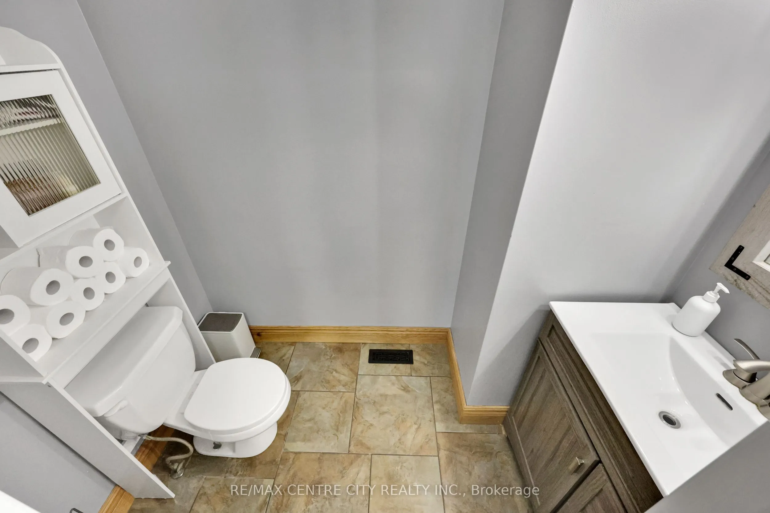 141 St Andrew Street E