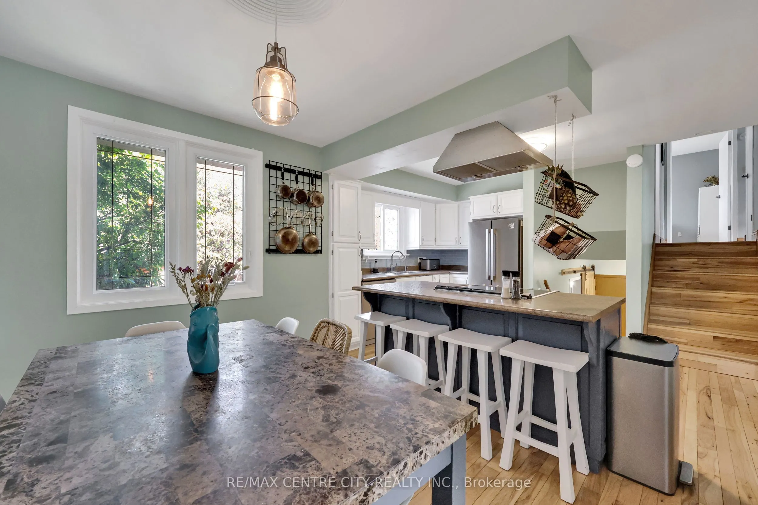 141 St Andrew Street E
