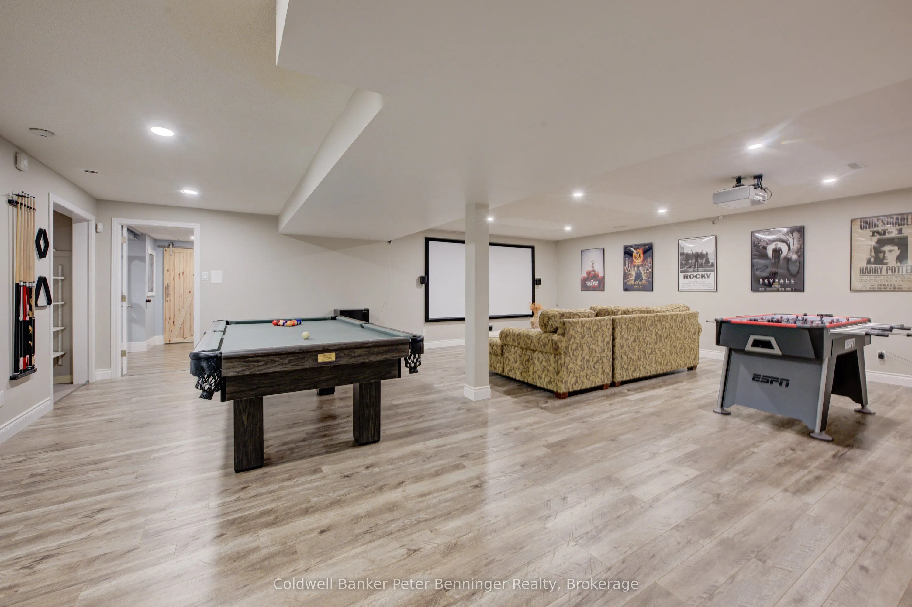 587 Manorwood Court