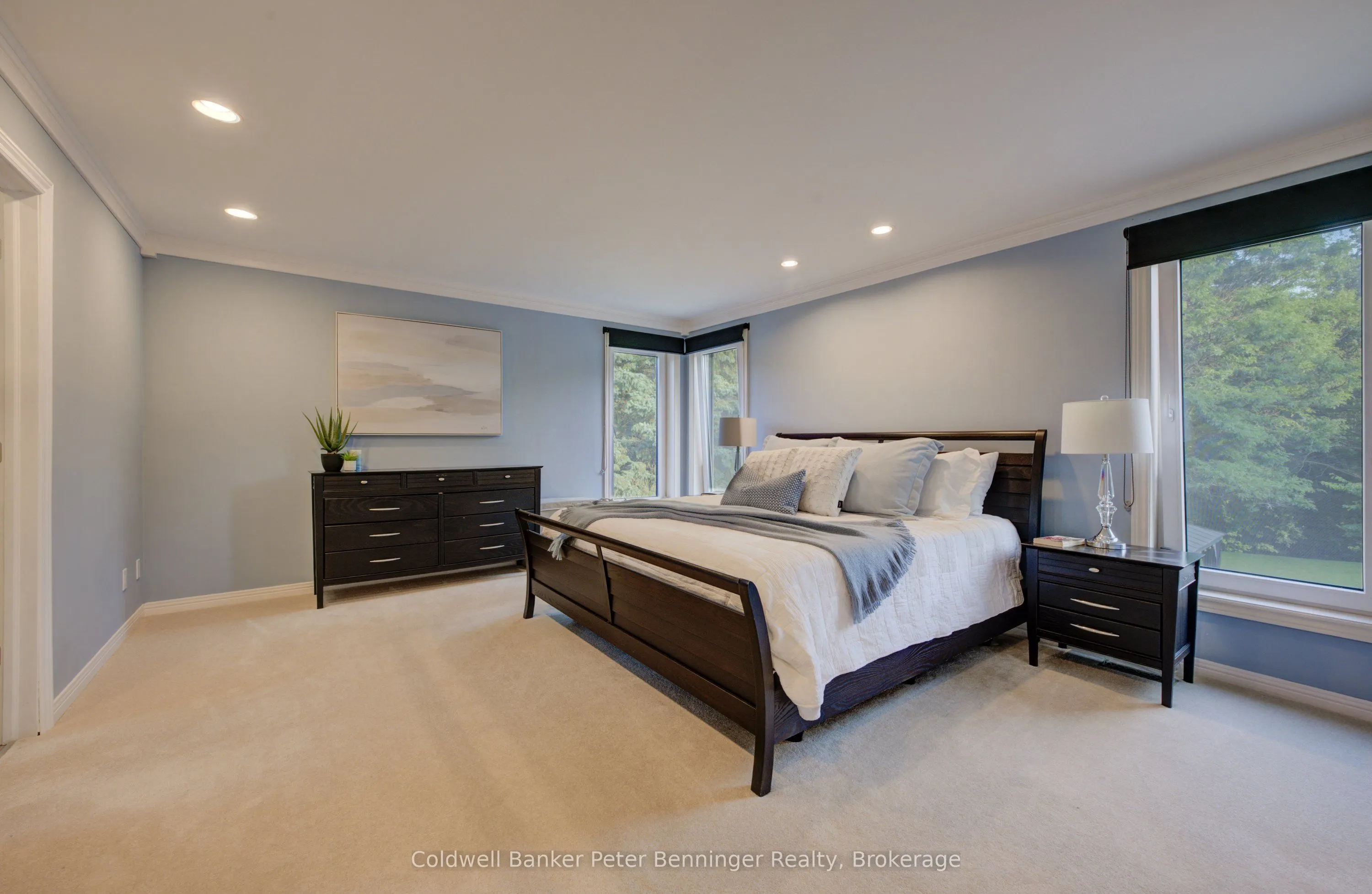 587 Manorwood Court