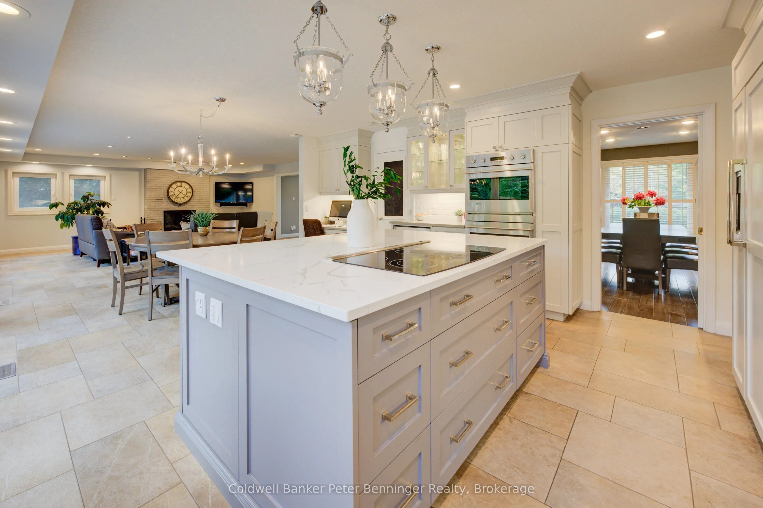 587 Manorwood Court