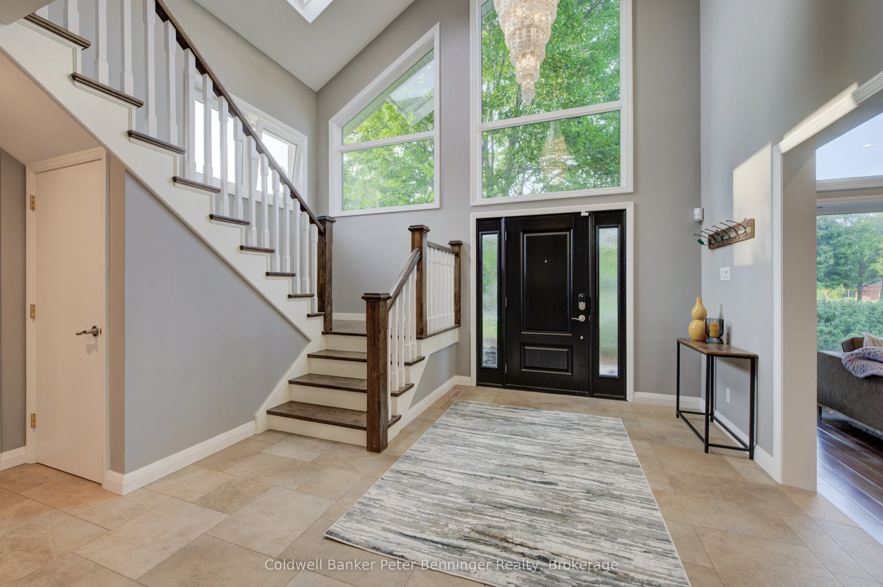 587 Manorwood Court