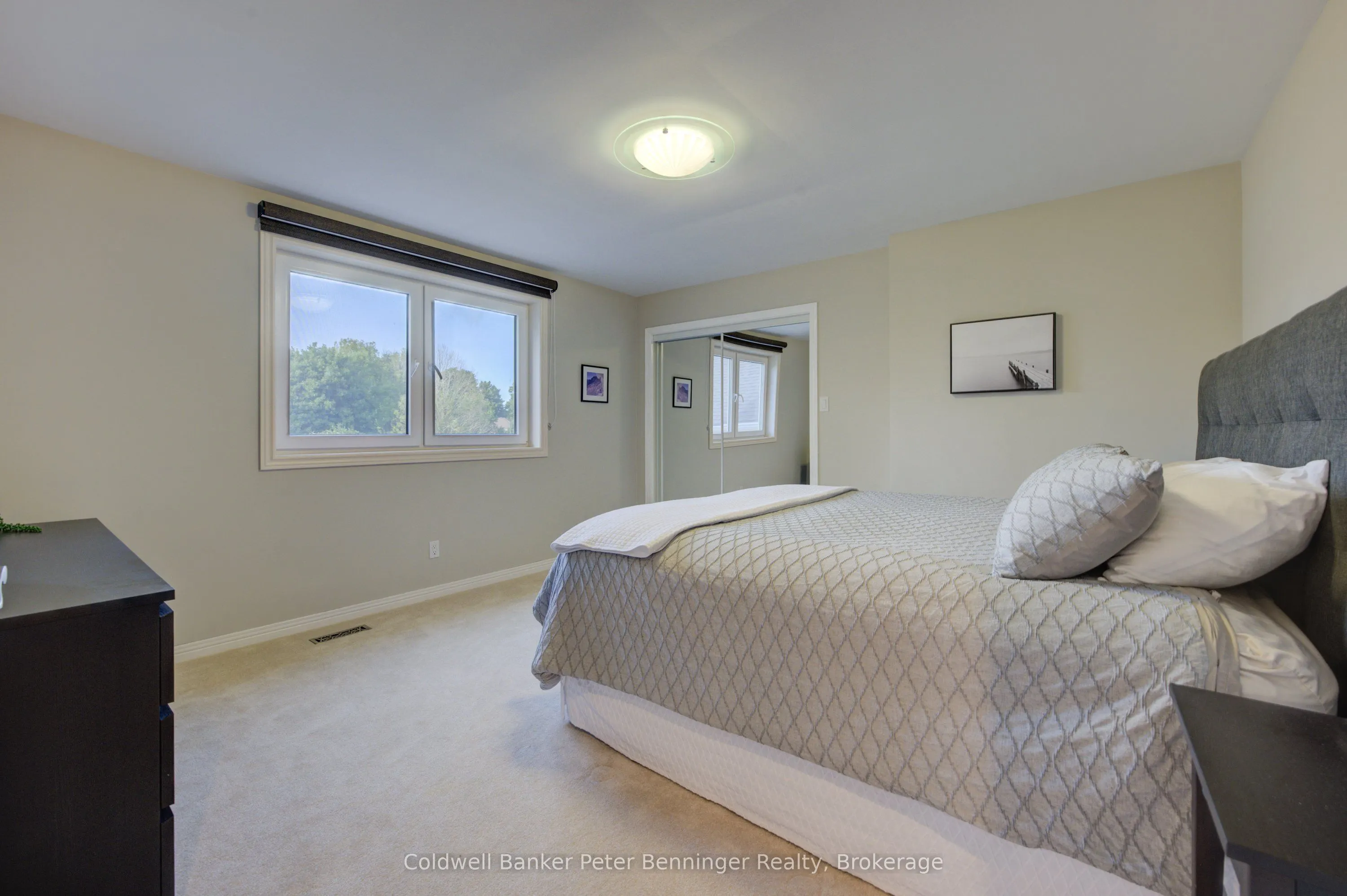 587 Manorwood Court