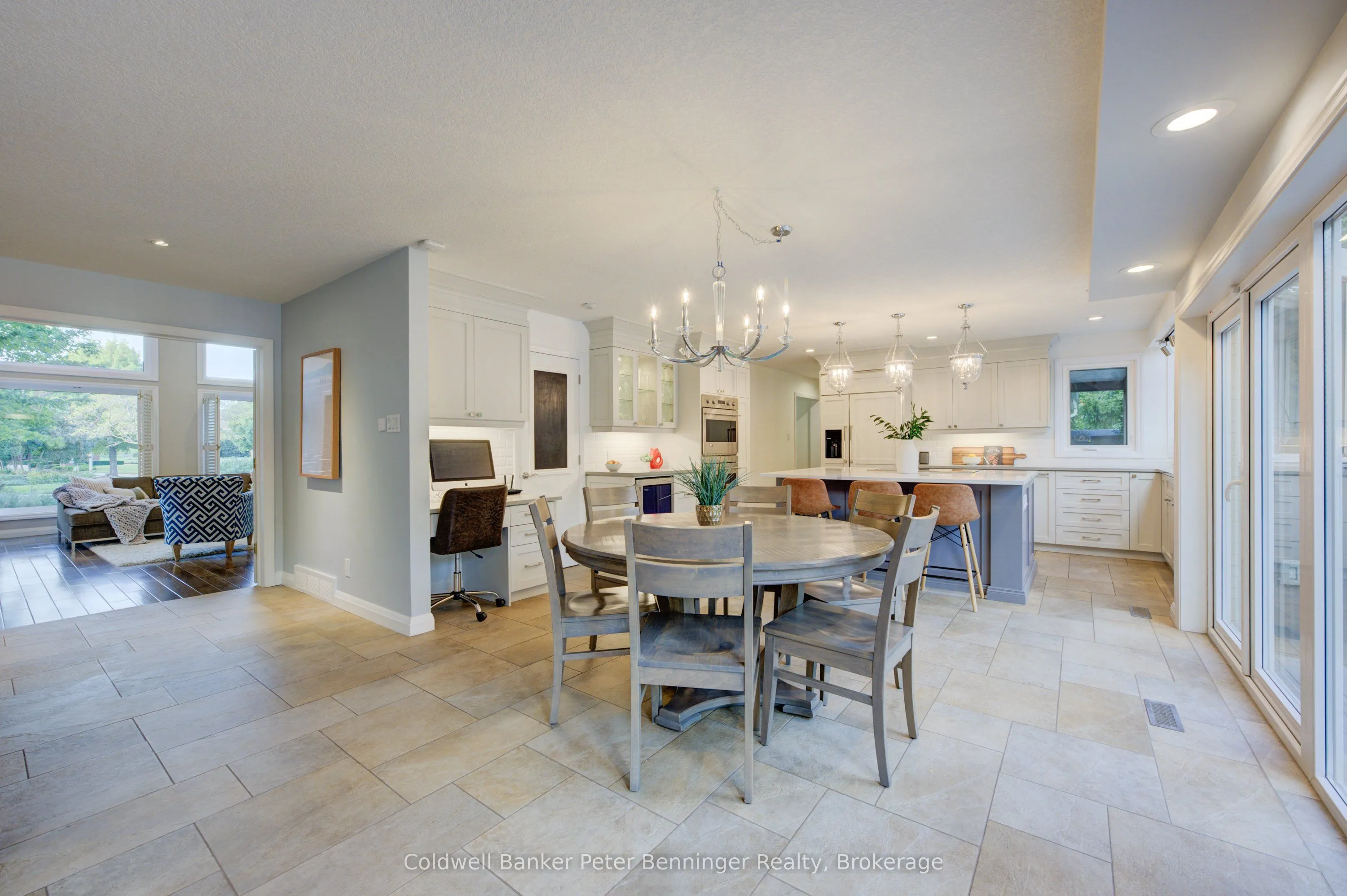 587 Manorwood Court